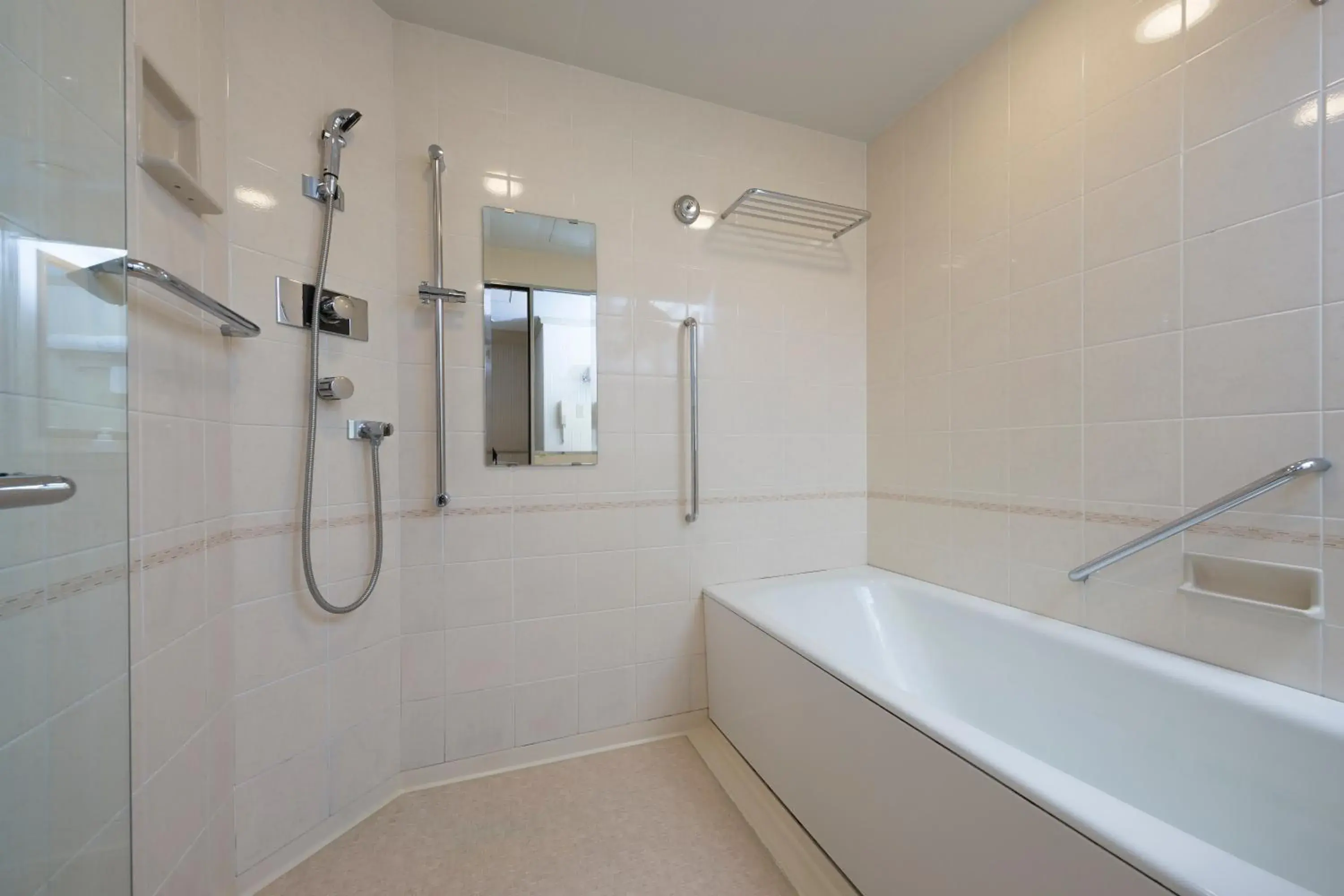 Executive Twin Room - single occupancy - Smoking in Hotel Nikko Princess Kyoto Executive Twin Room - single occupancy - Smoking in Hotel Nikko Princess Kyoto