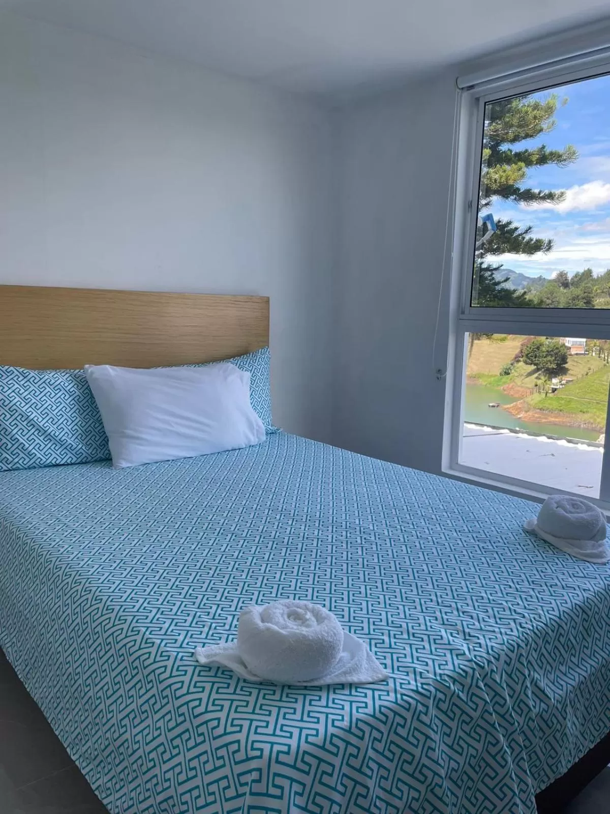 Bed in Paradise Lake Finca Hotel