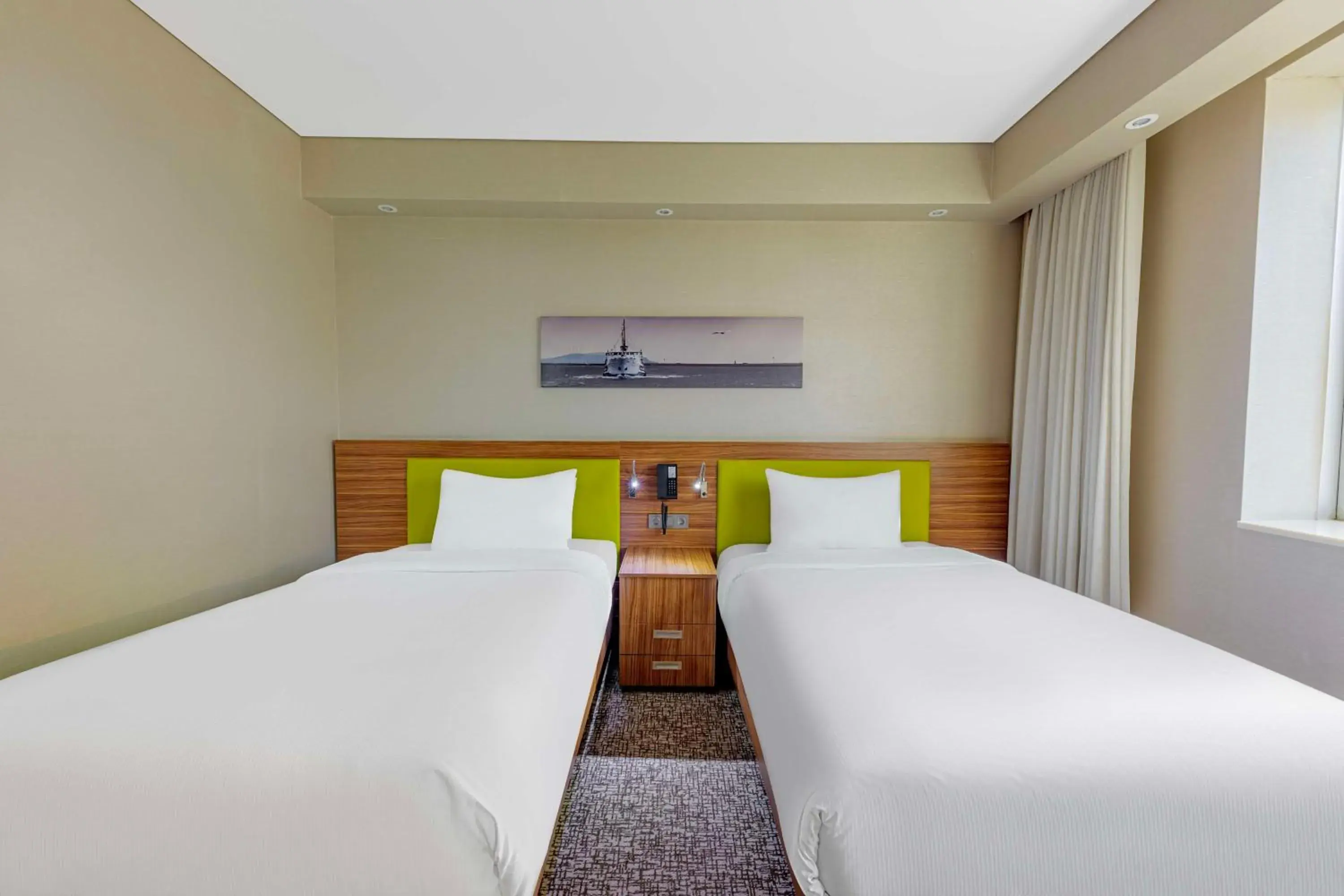 Bed in Hampton by Hilton Istanbul Kayasehir