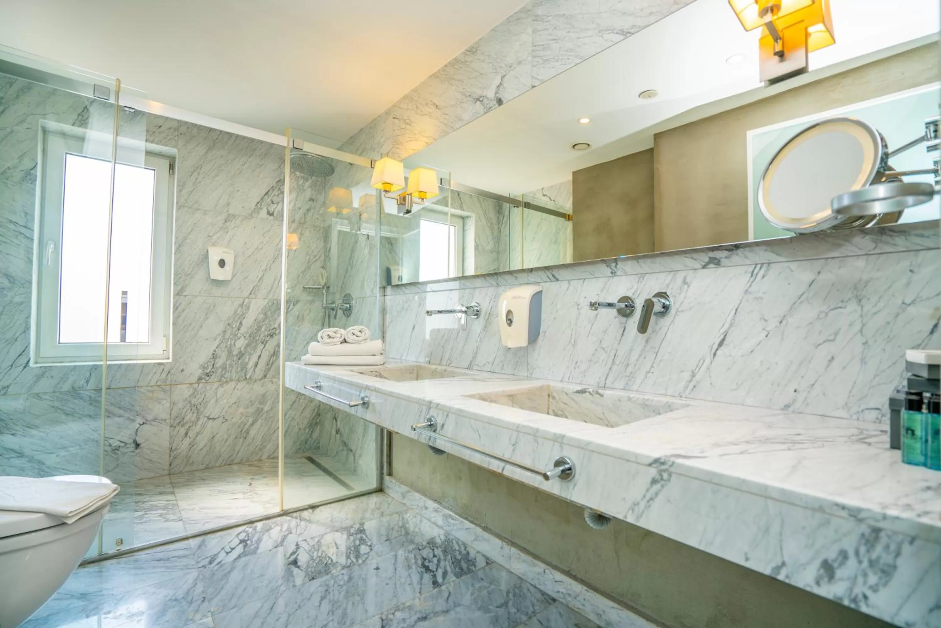 Bathroom in The Gate Ataşehir Finance Centre