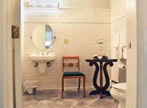 Gardner Farm Inn Gardner Farm Inn