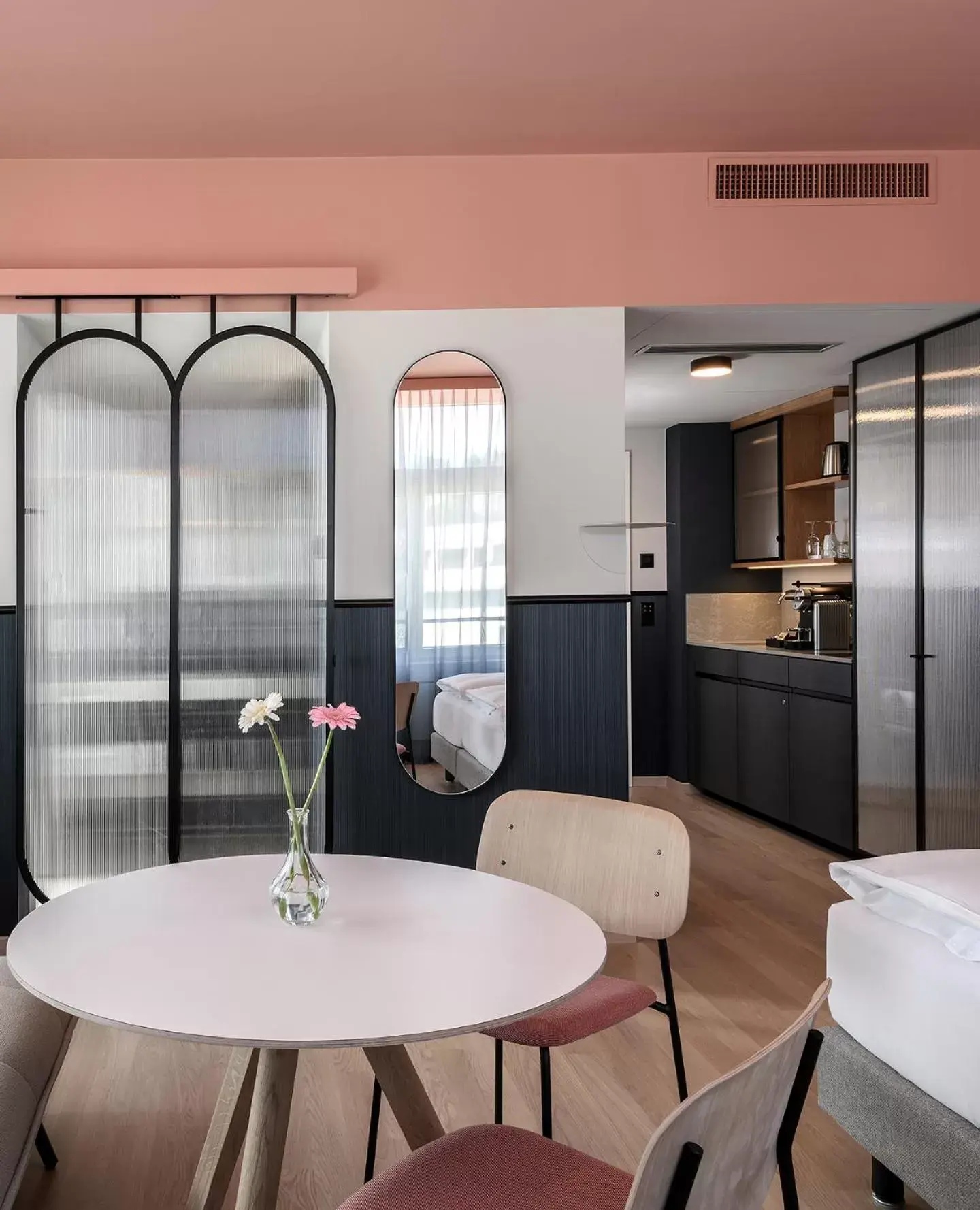 Kitchen or kitchenette, Seating Area in Sorell Hotel City Weissenstein - Boutique Hotel