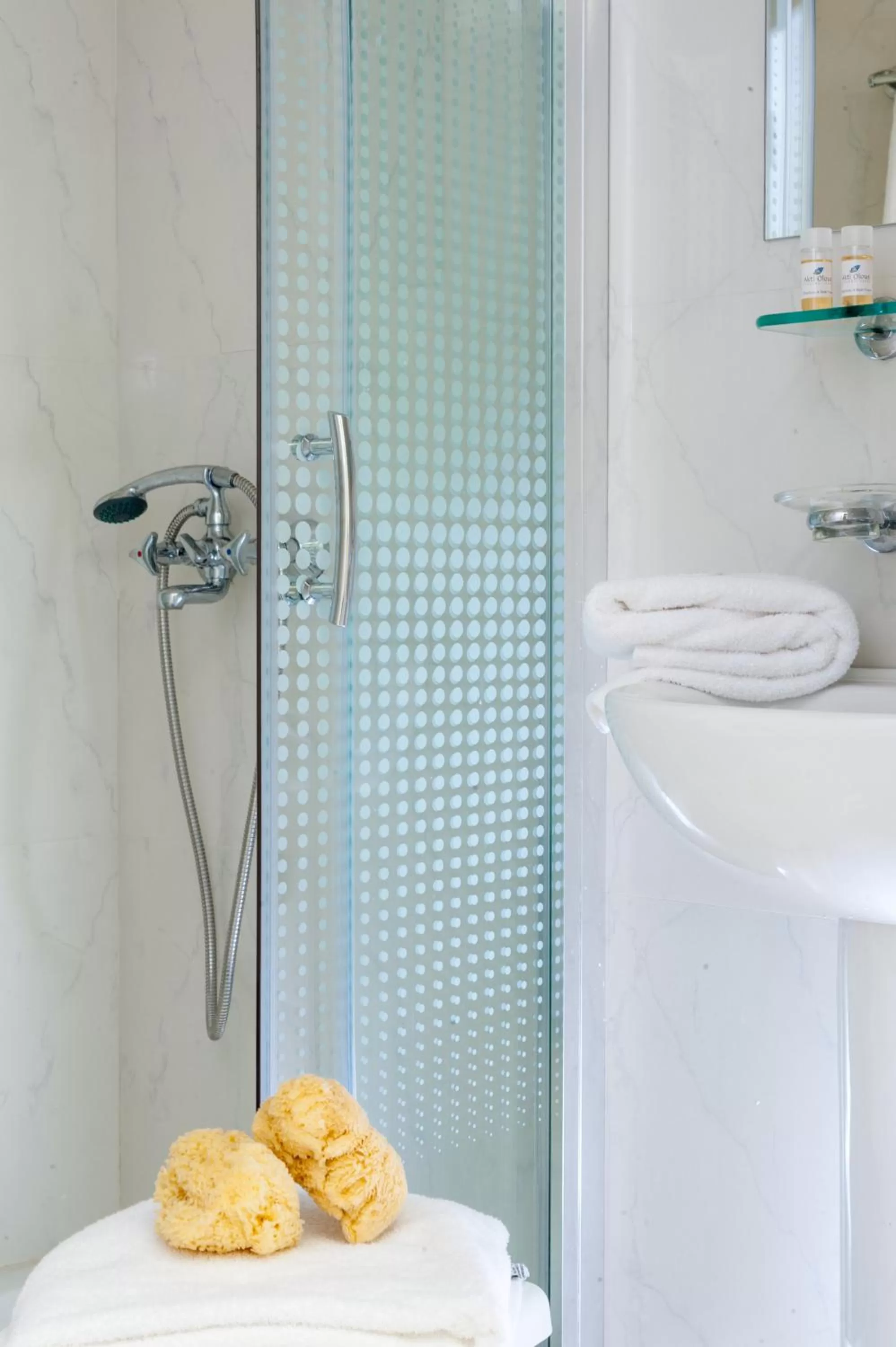 Bathroom in Elounda Akti Olous (Adults Only)