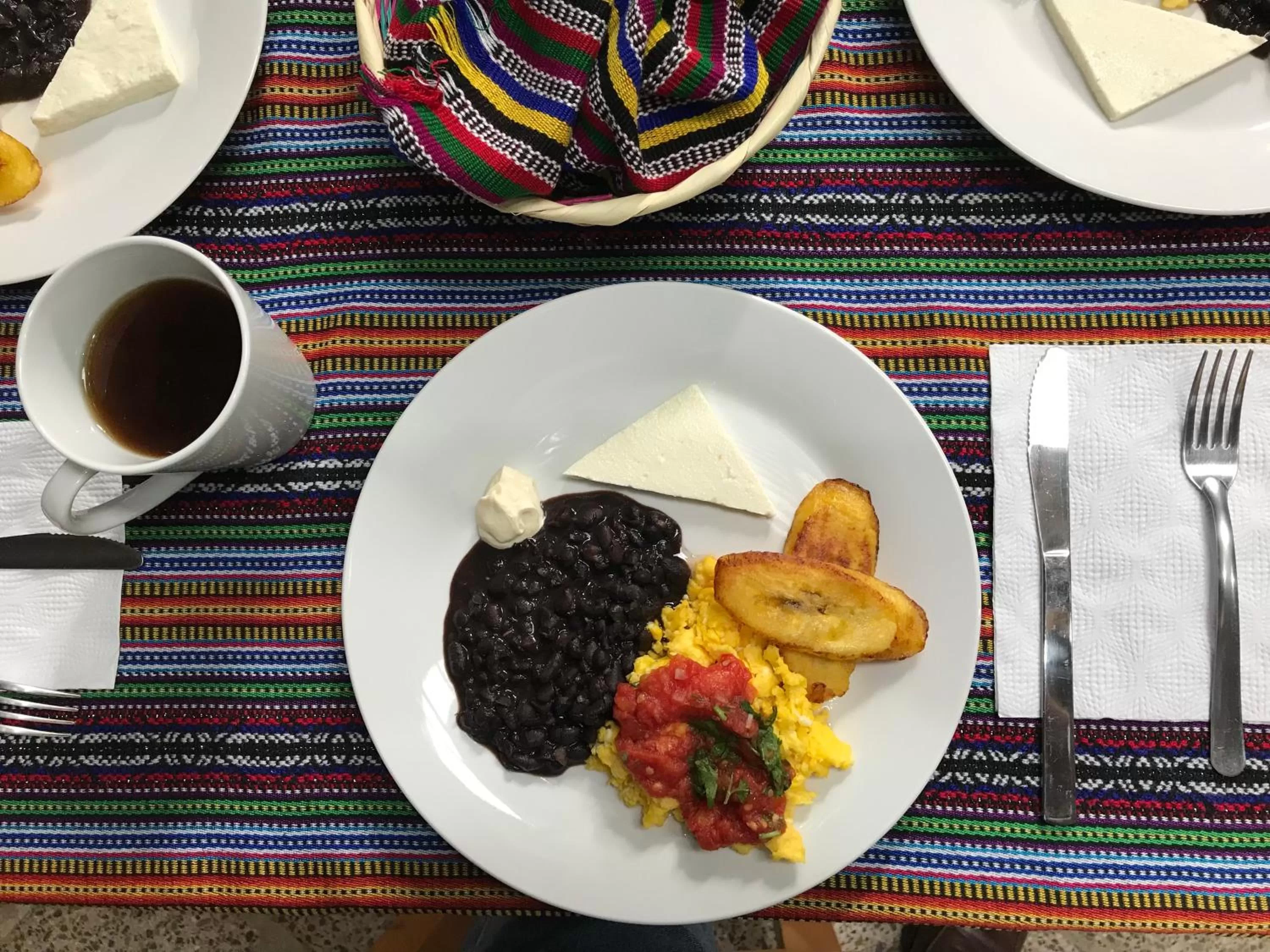 Breakfast in Hotel en Finca Chijul, reserva natural privada