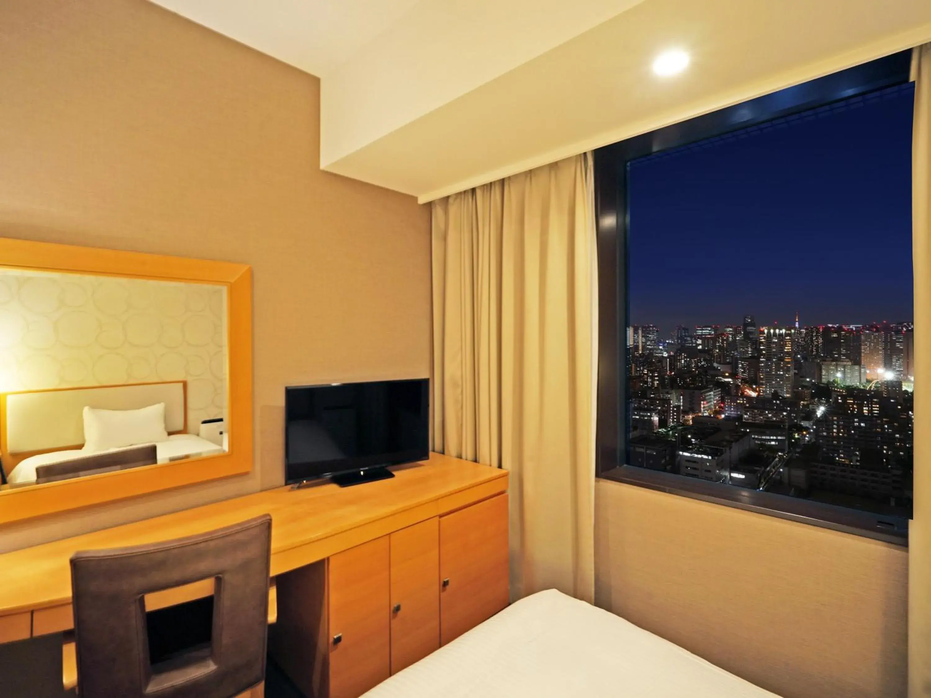 View (from property/room), TV/Entertainment Center in LOISIR HOTEL SHINAGAWA SEASIDE