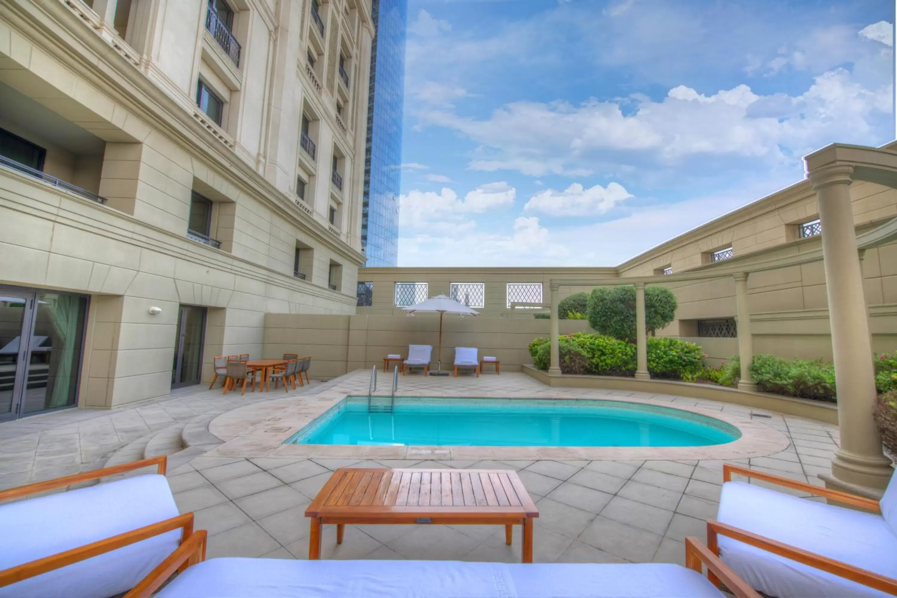 Balcony/Terrace, Swimming Pool in Palazzo Versace Dubai