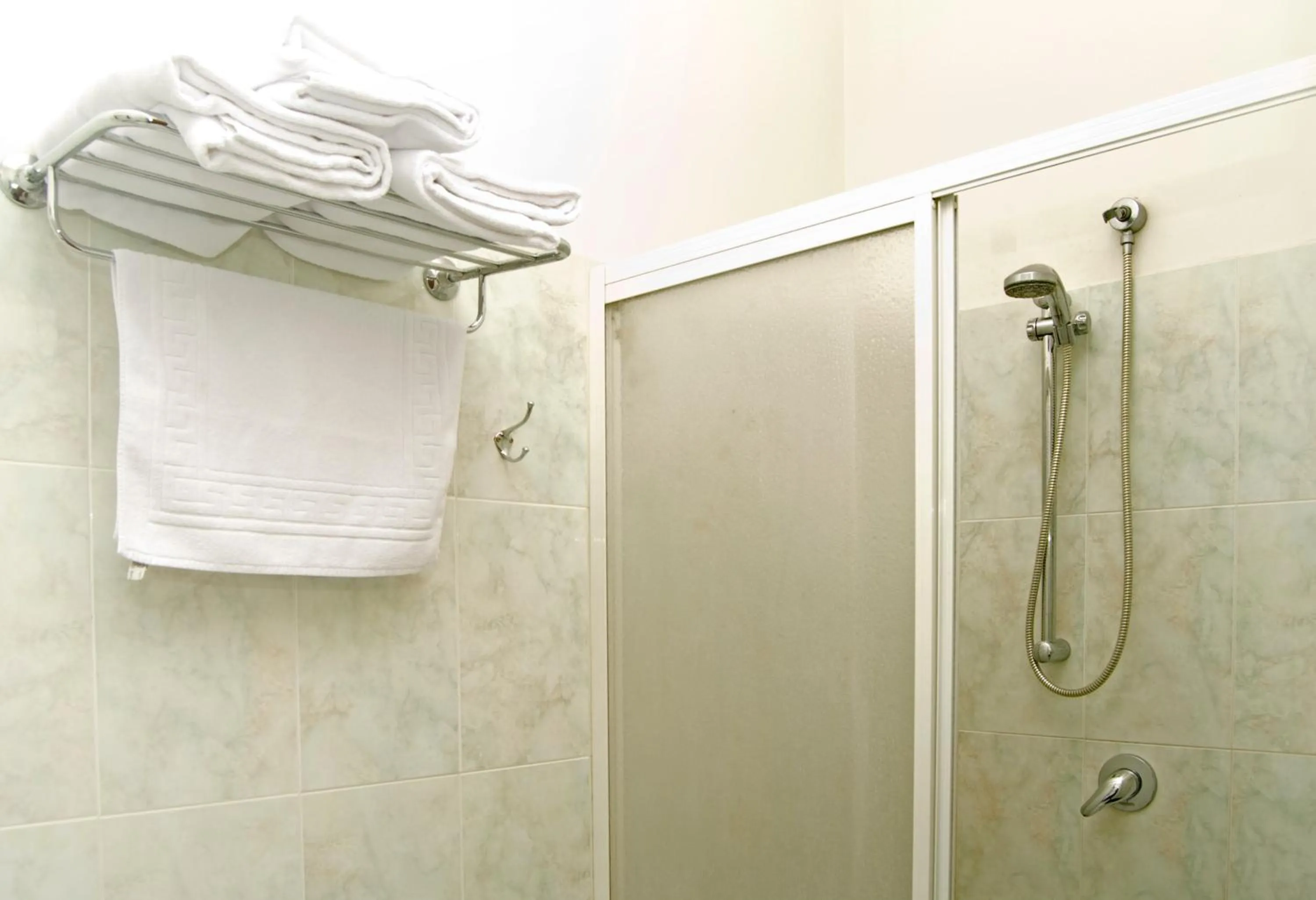 Shower in Hotel California