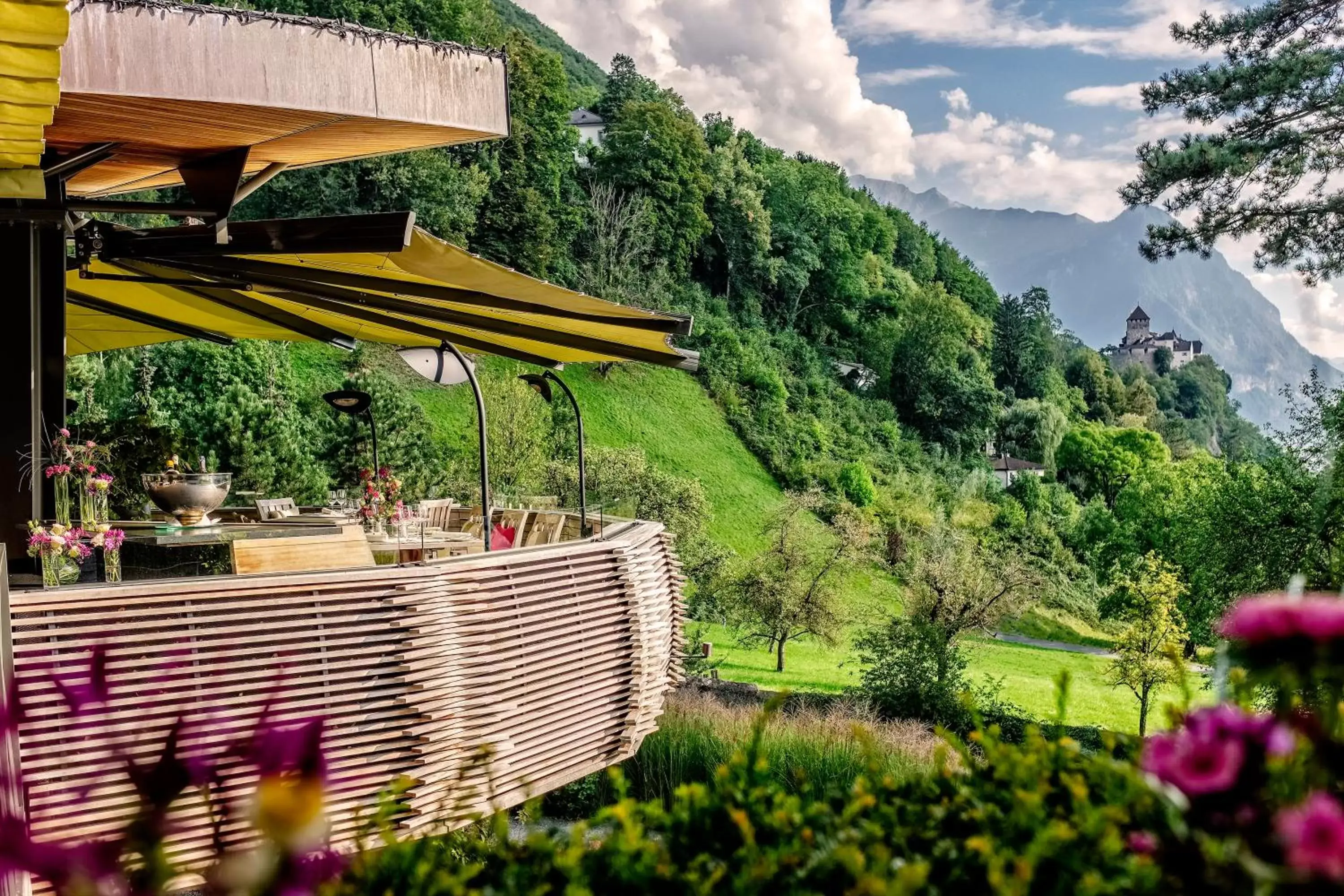 Balcony/Terrace in Park Hotel Sonnenhof - Relais & Châteaux