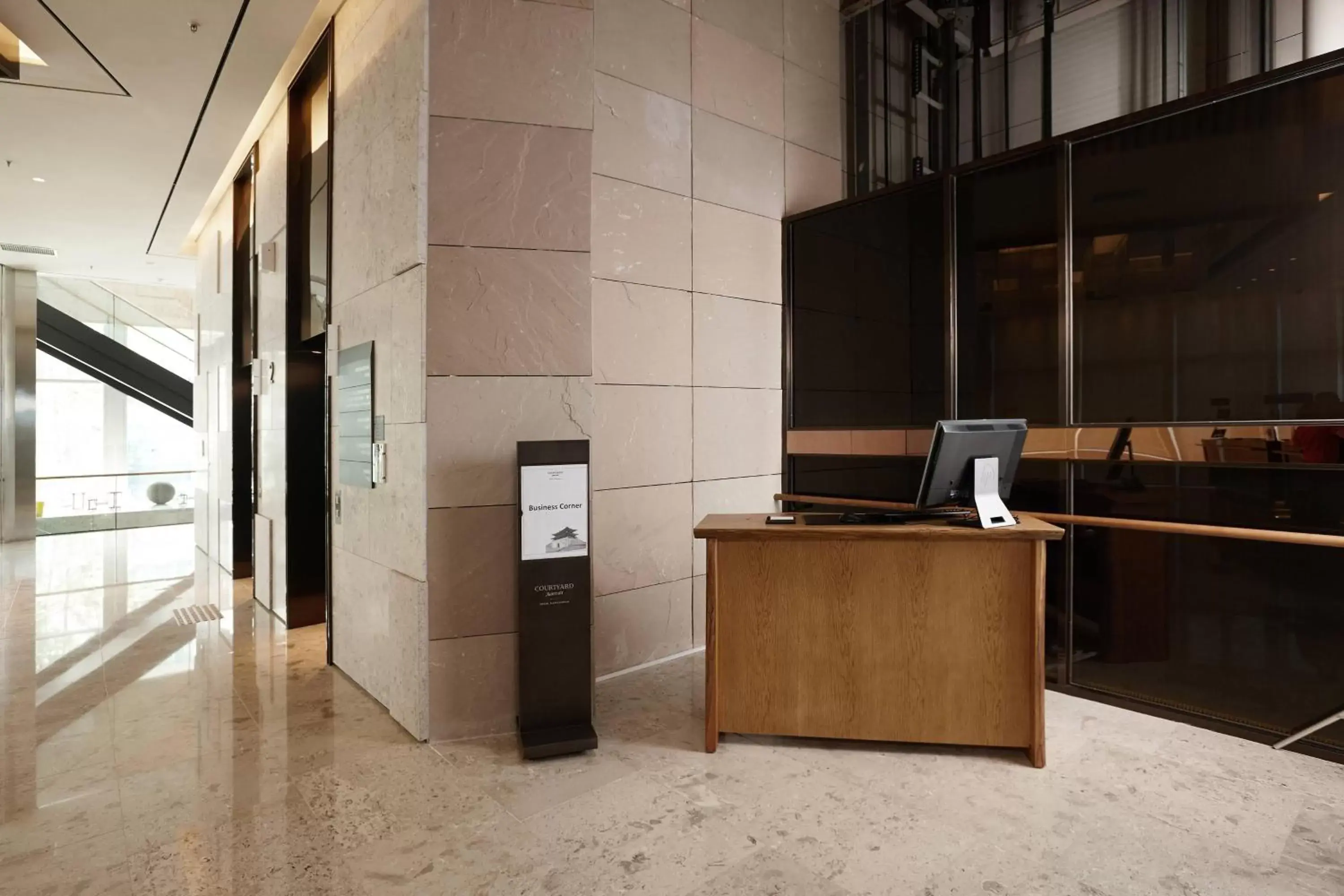 Business facilities, Kitchen/Kitchenette in Courtyard by Marriott Seoul Namdaemun