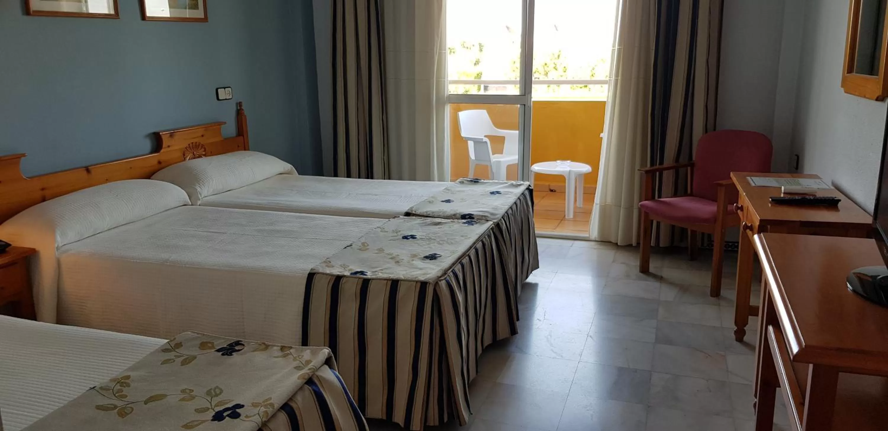 Bedroom, Bed in Hotel Torre De Los Guzmanes