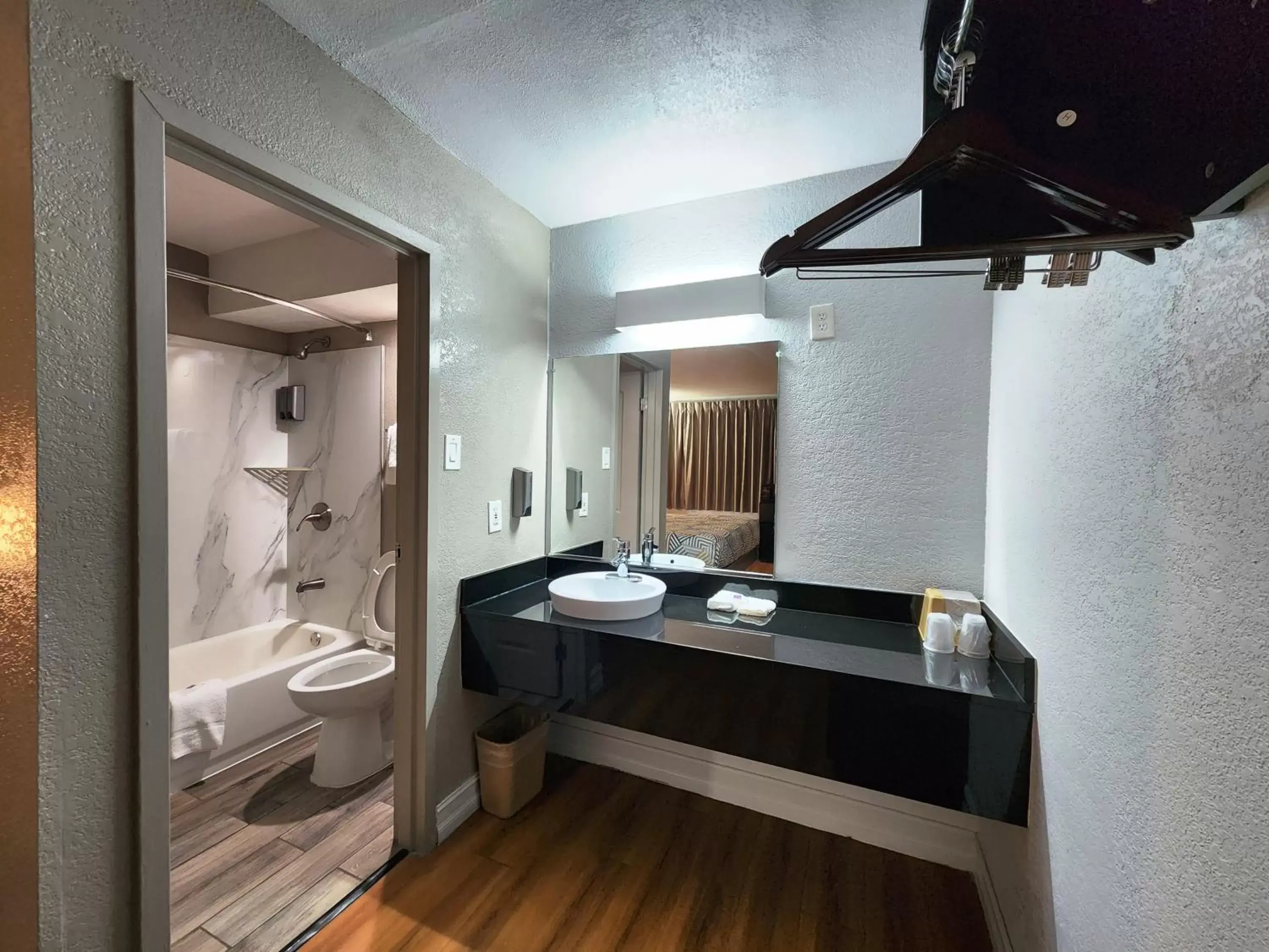 Toilet, Bathroom in Motel 6 North Little Rock, AR-JFK Blvd