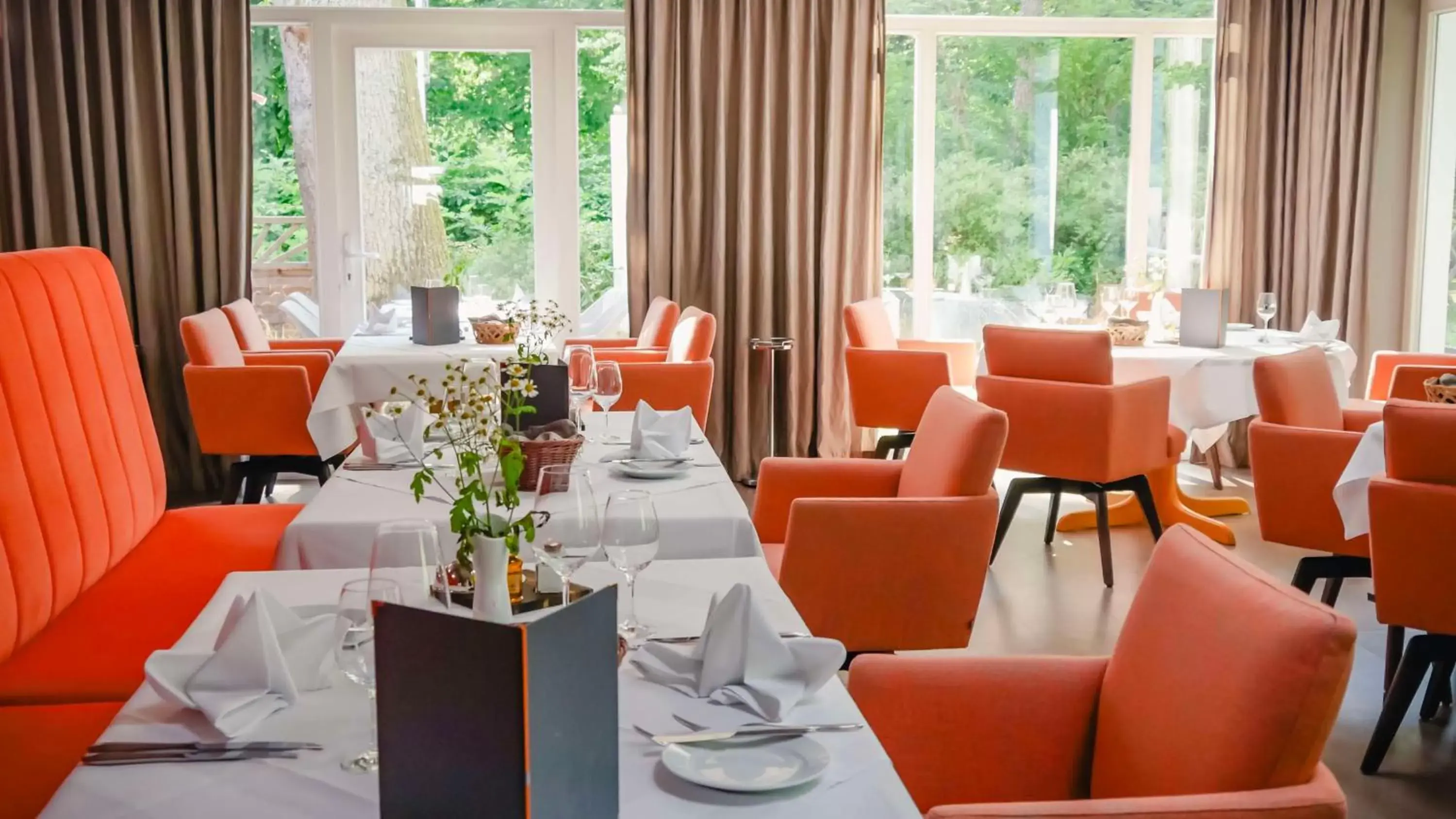 Restaurant/Places to Eat in Best Western Plus Ostseehotel Waldschloesschen