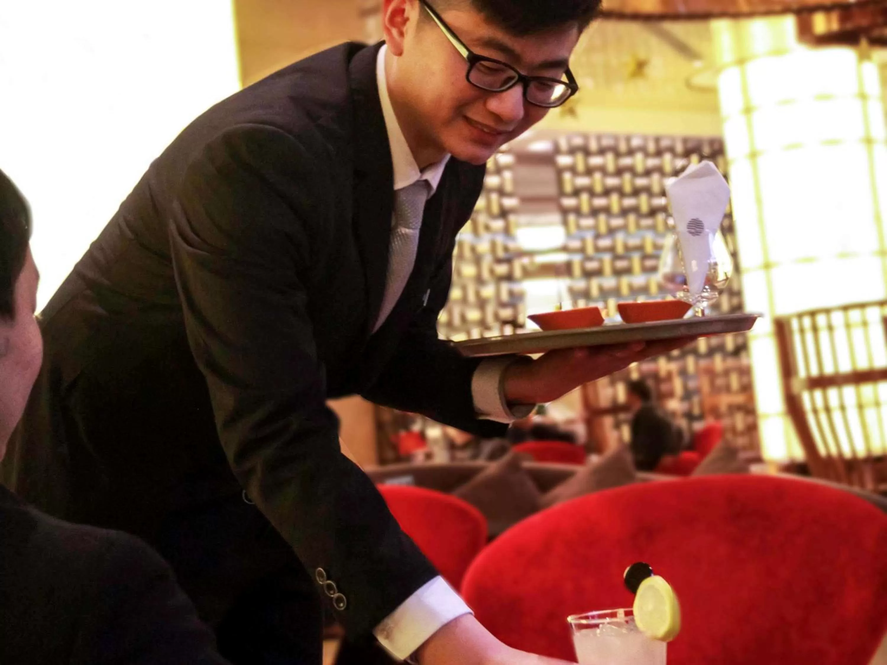Lounge or bar in Pullman Linyi Lushang