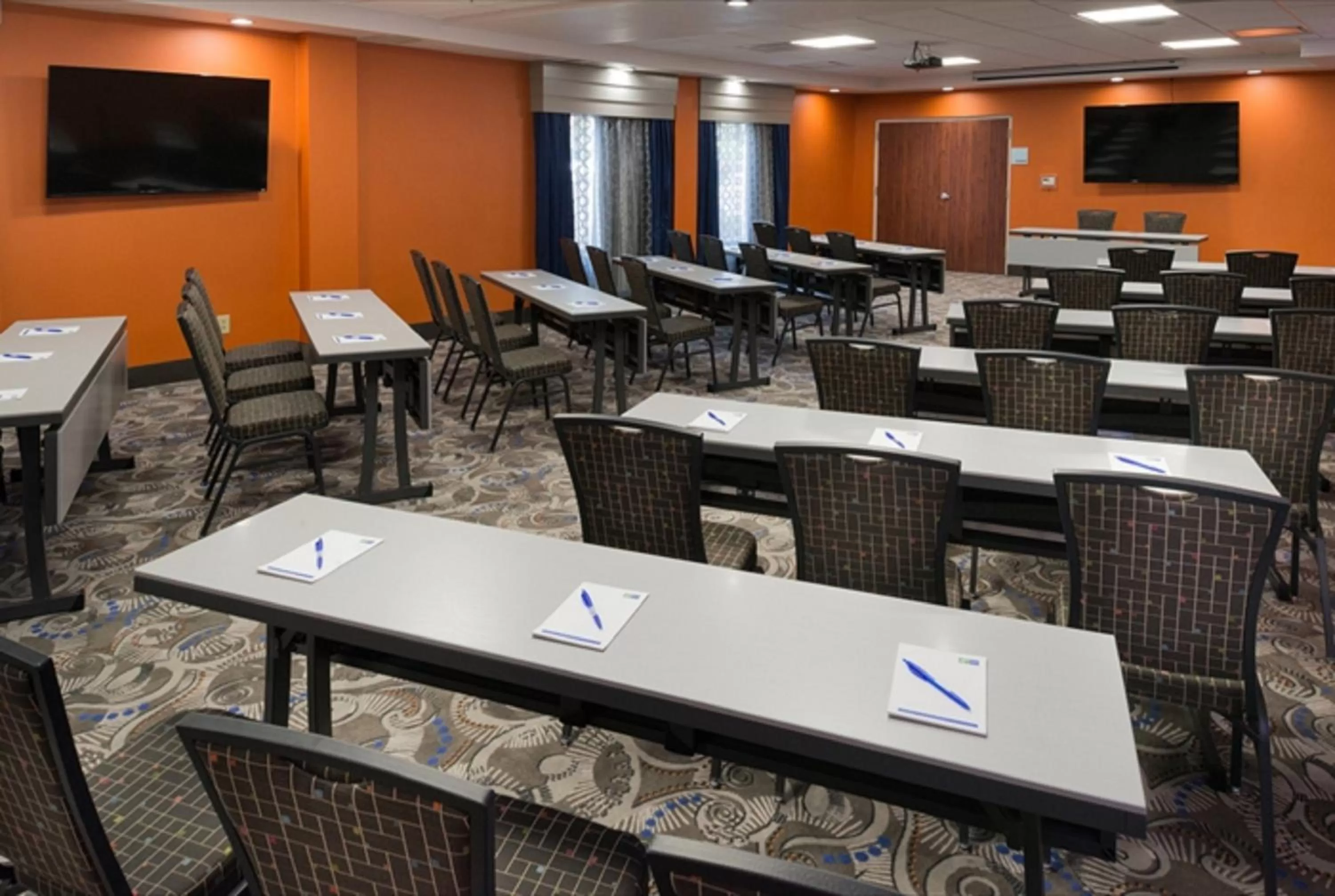 Meeting/conference room in Holiday Inn Express & Suites Nashville Southeast - Antioch by IHG