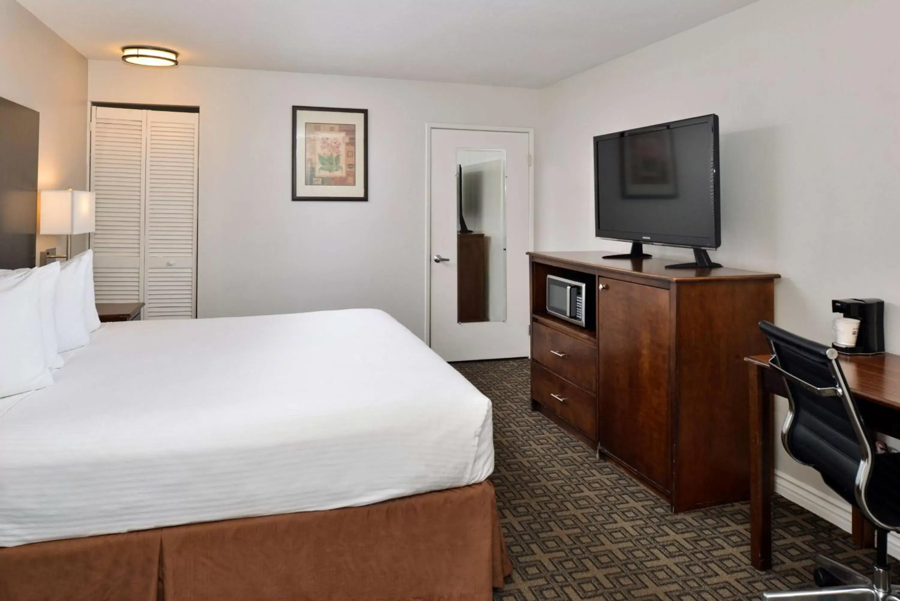 Other, Bed in Best Western Kettleman City Inn & Suites