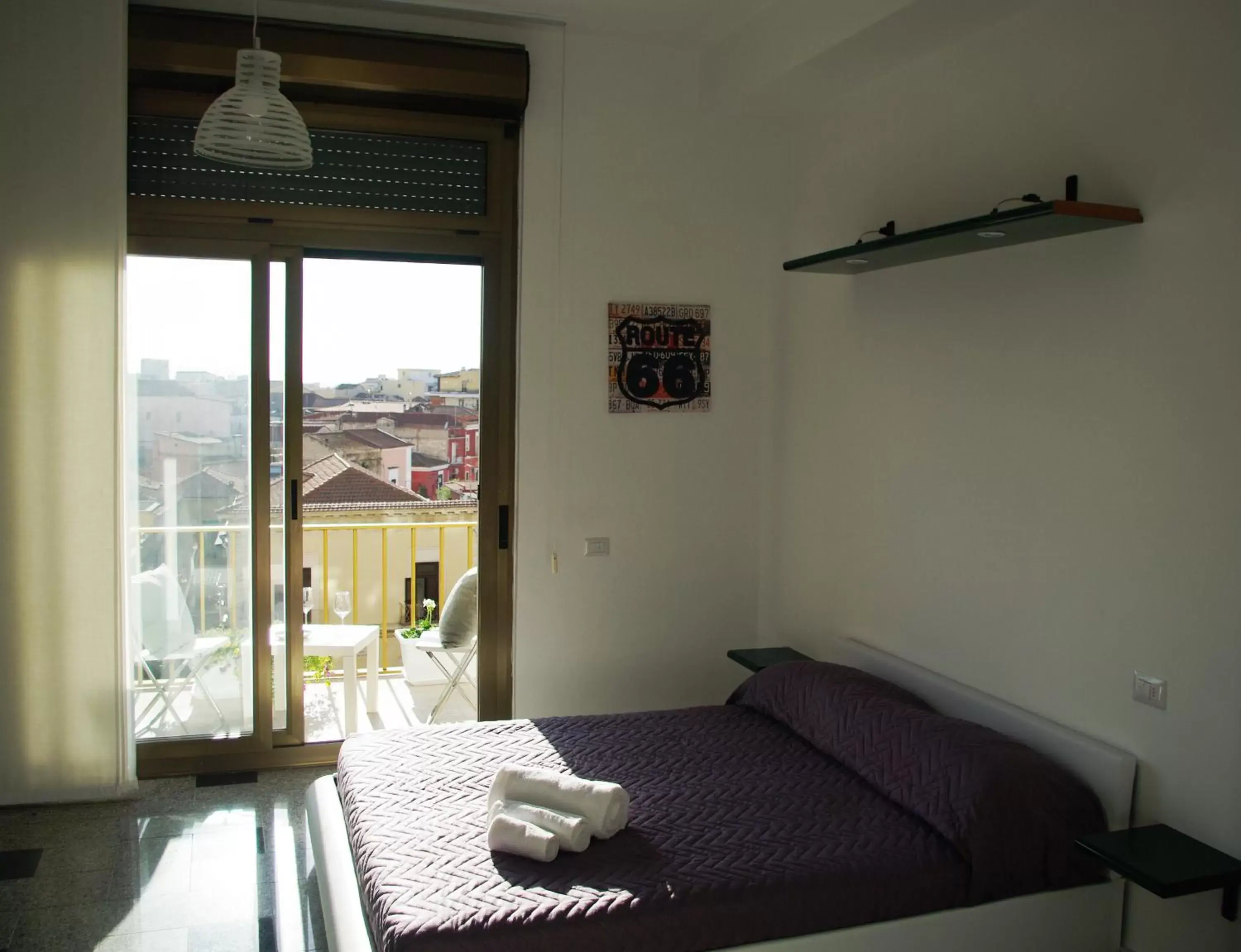 Balcony/Terrace, Bed in Business Home Piazza Cesare Battisti B&B Residence