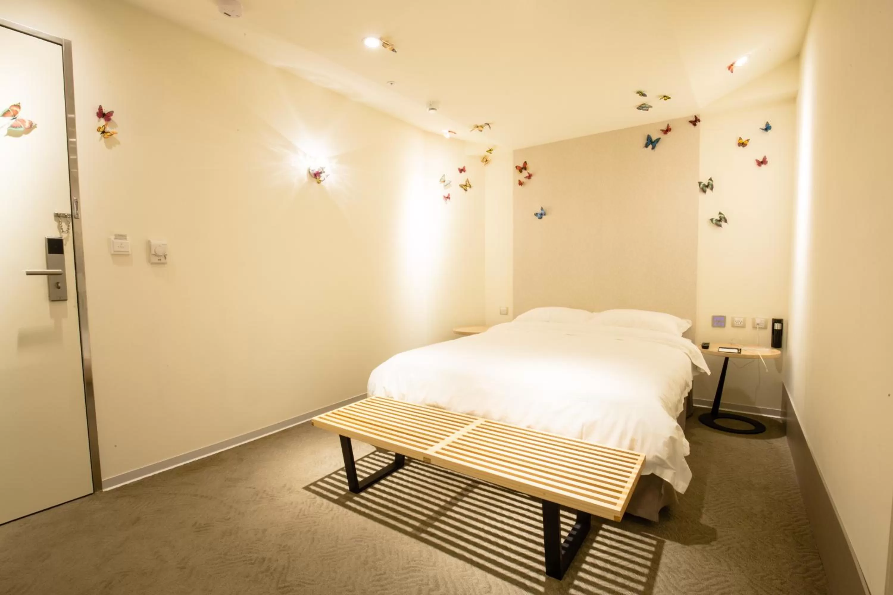 Photo of the whole room, Bed in Walker Hotel. Ximen