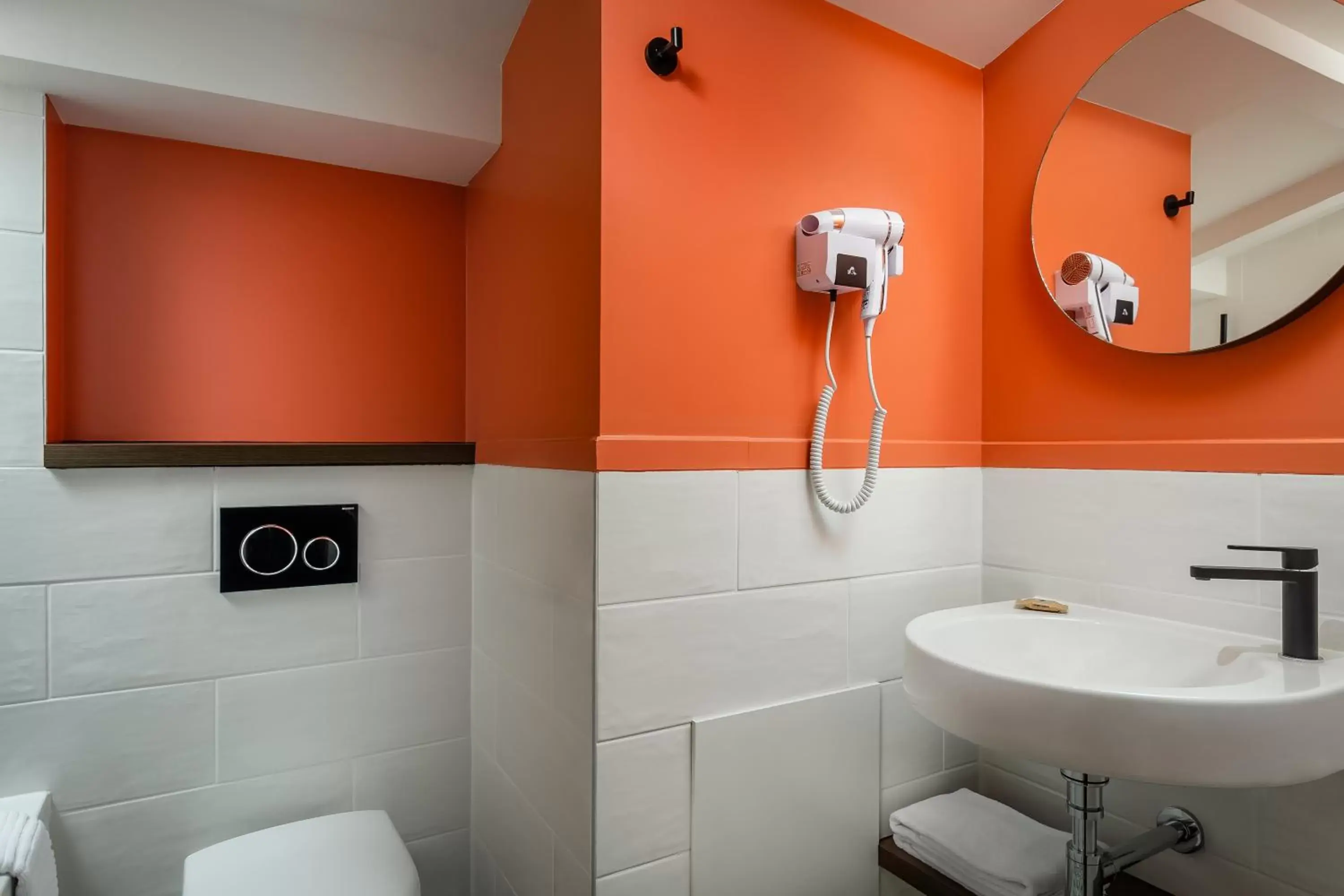Bathroom in Hotel Archetype Etoile