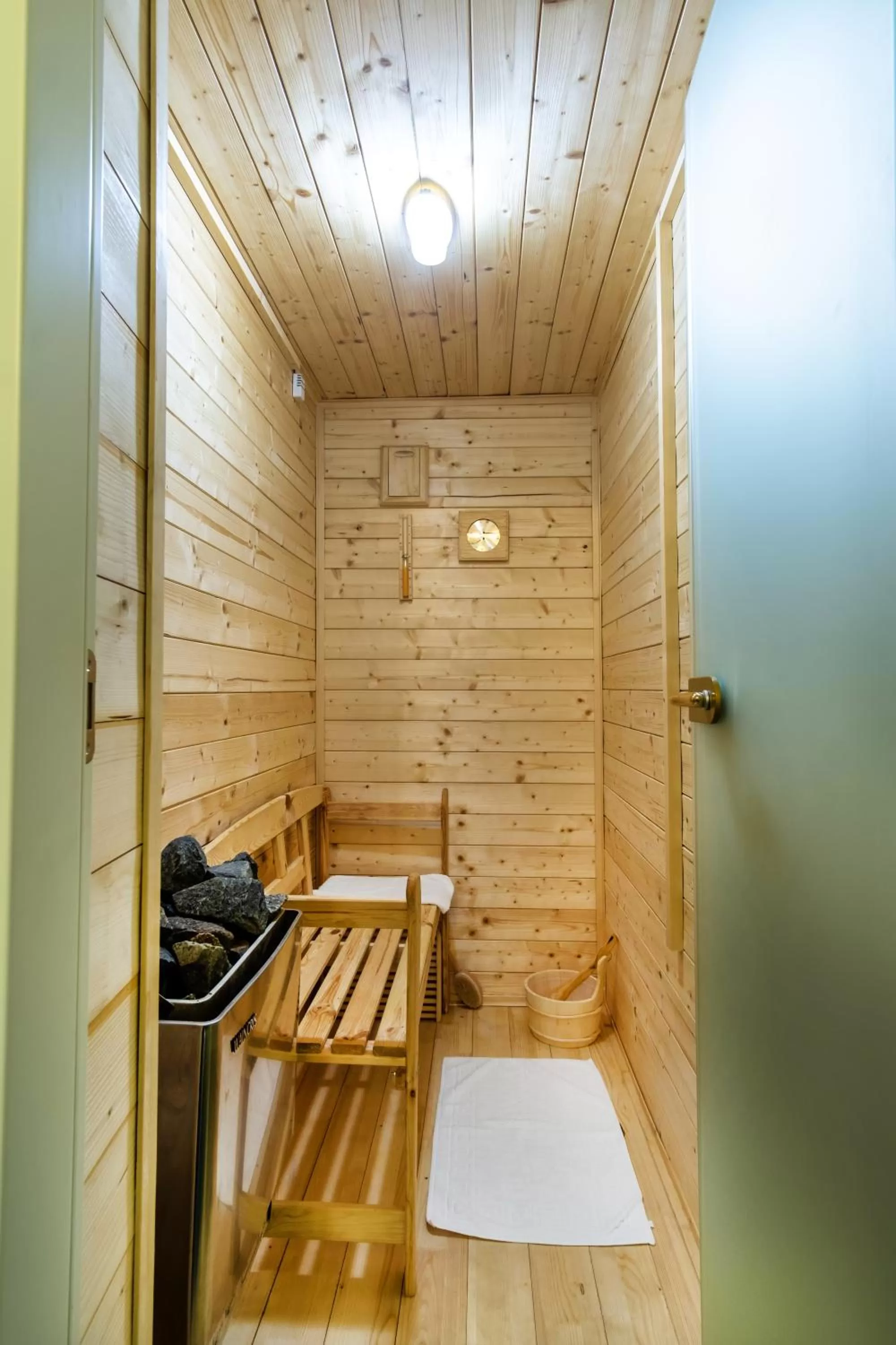 Sauna in JMR Royal -Luxury Rooms & Private Sauna