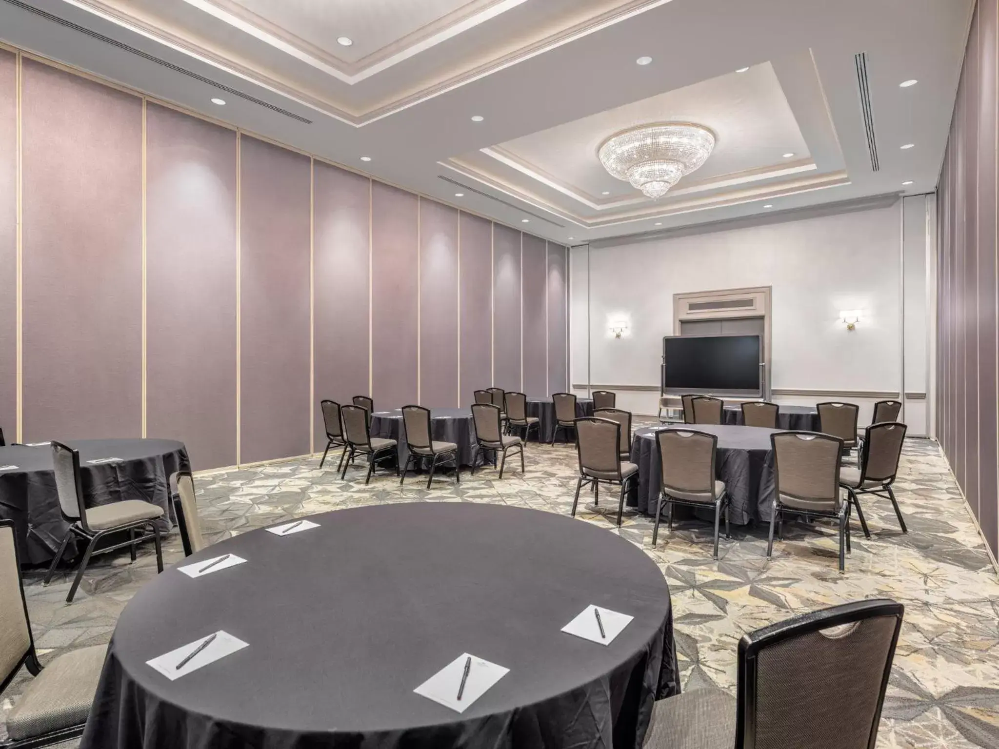 Meeting/conference room in Crowne Plaza College Park - Washington DC