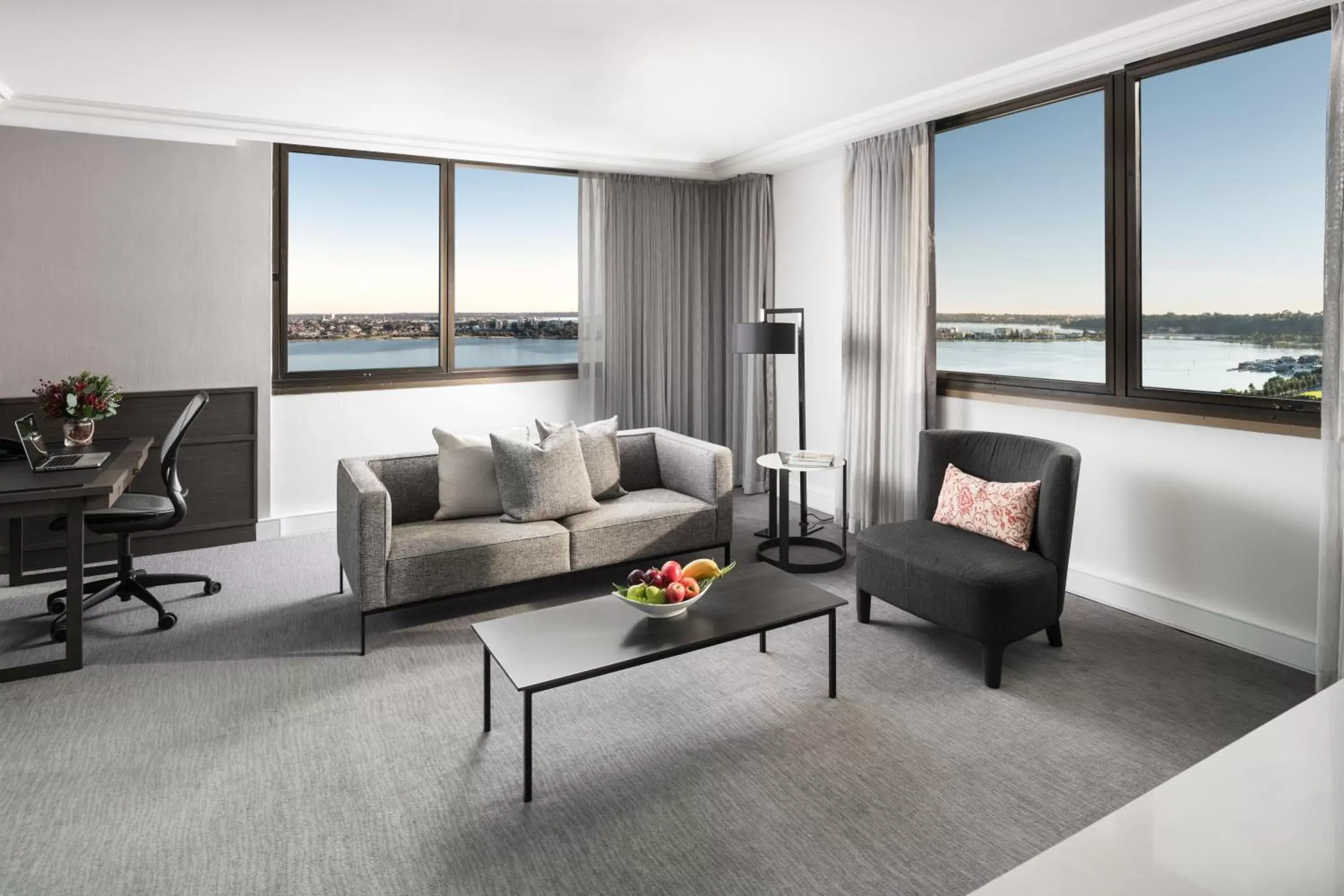 Bedroom, Seating Area in Pan Pacific Perth