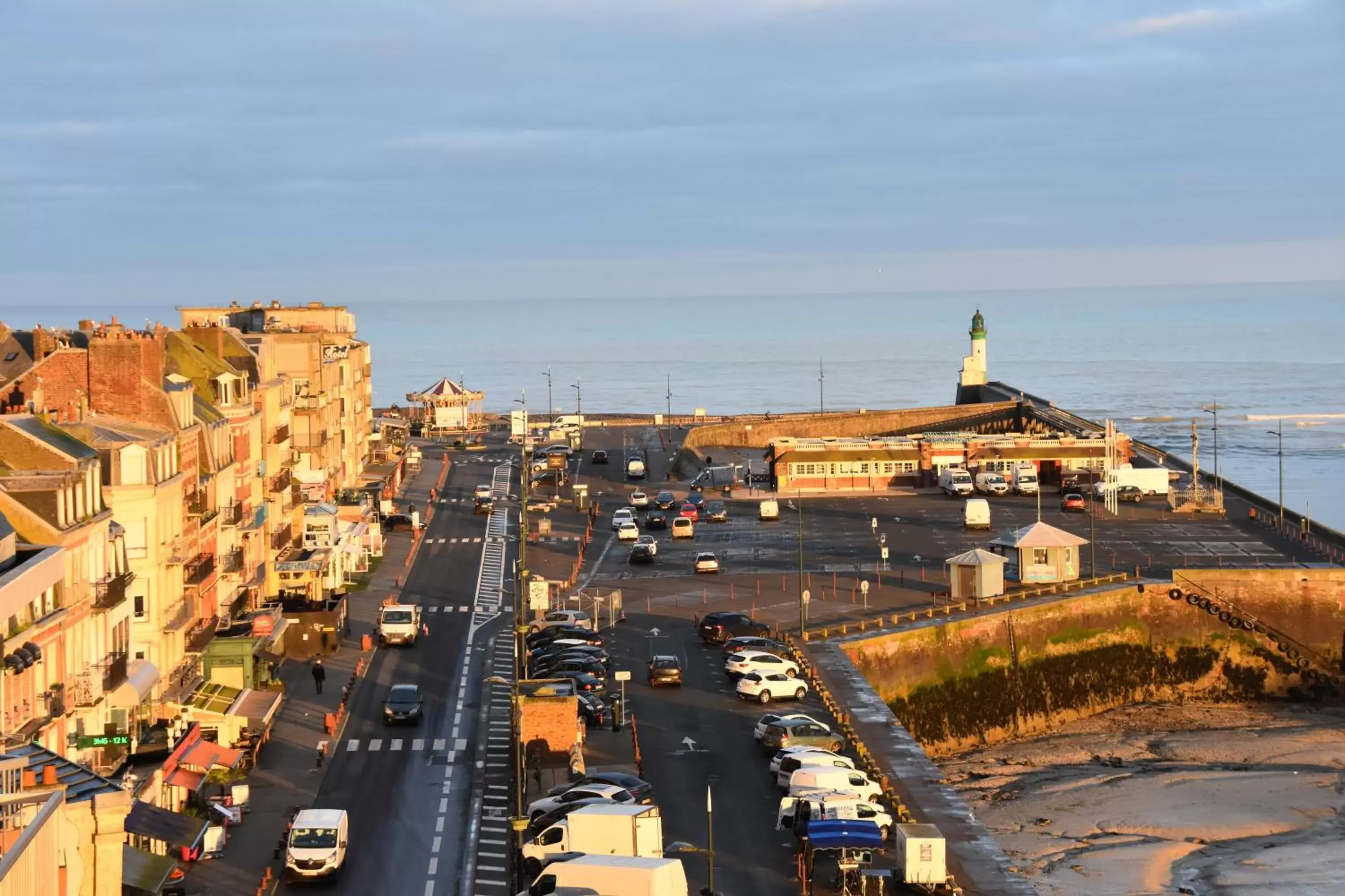 Bird's-eye View in Hôtel De Calais