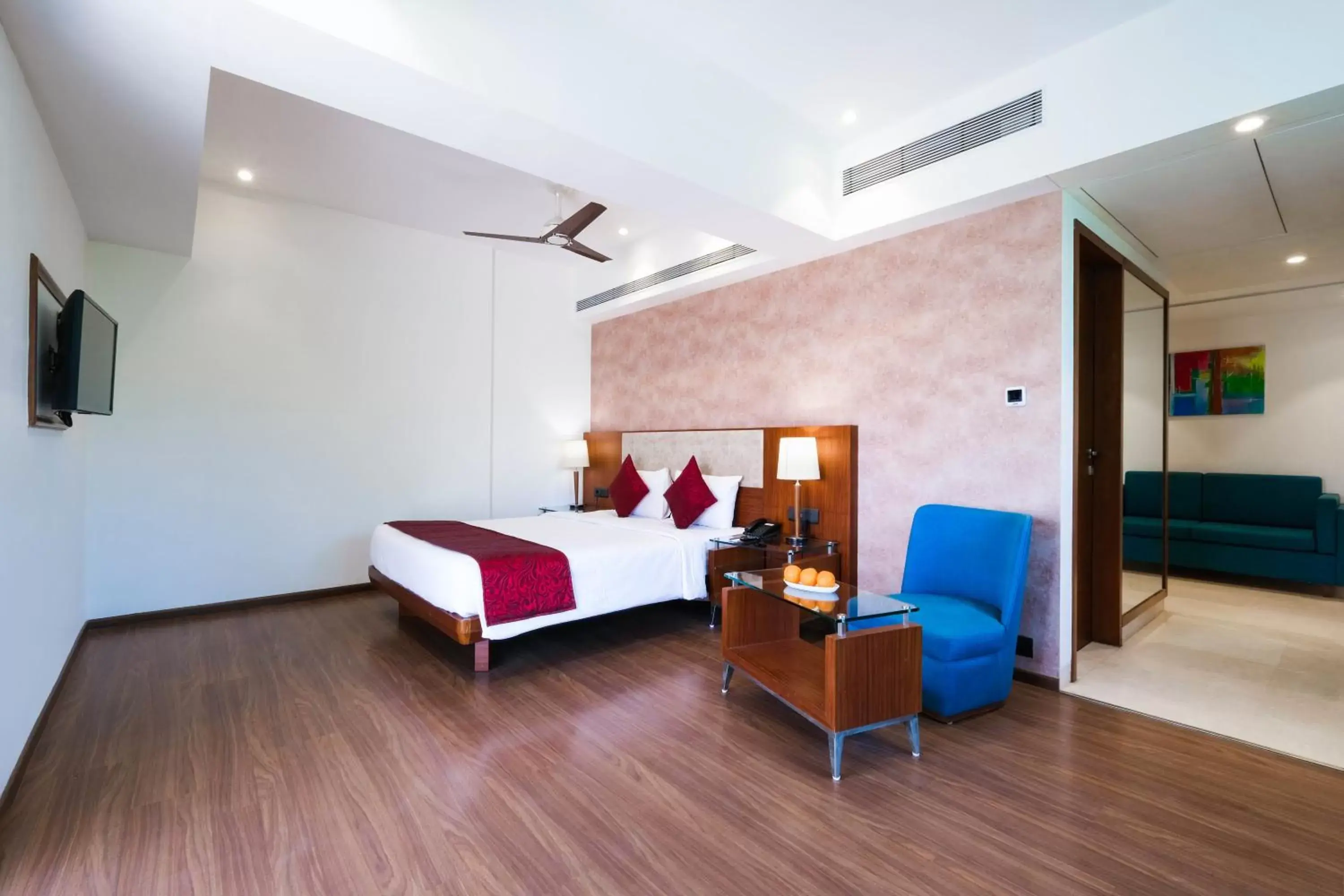 Bed in 7 Apple Hotel - Viman Nagar Pune