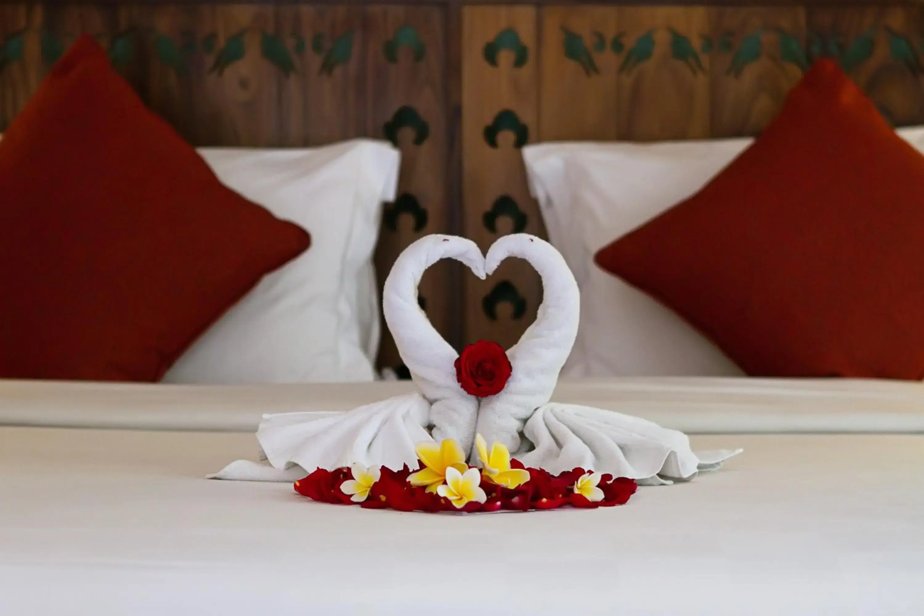 Decorative detail, Bed in Rama Beach Resort And Villas