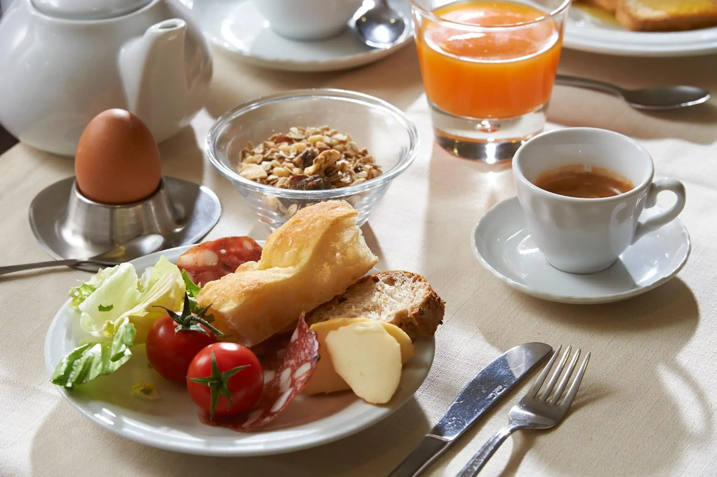 Buffet breakfast in Park Hotel Chianti