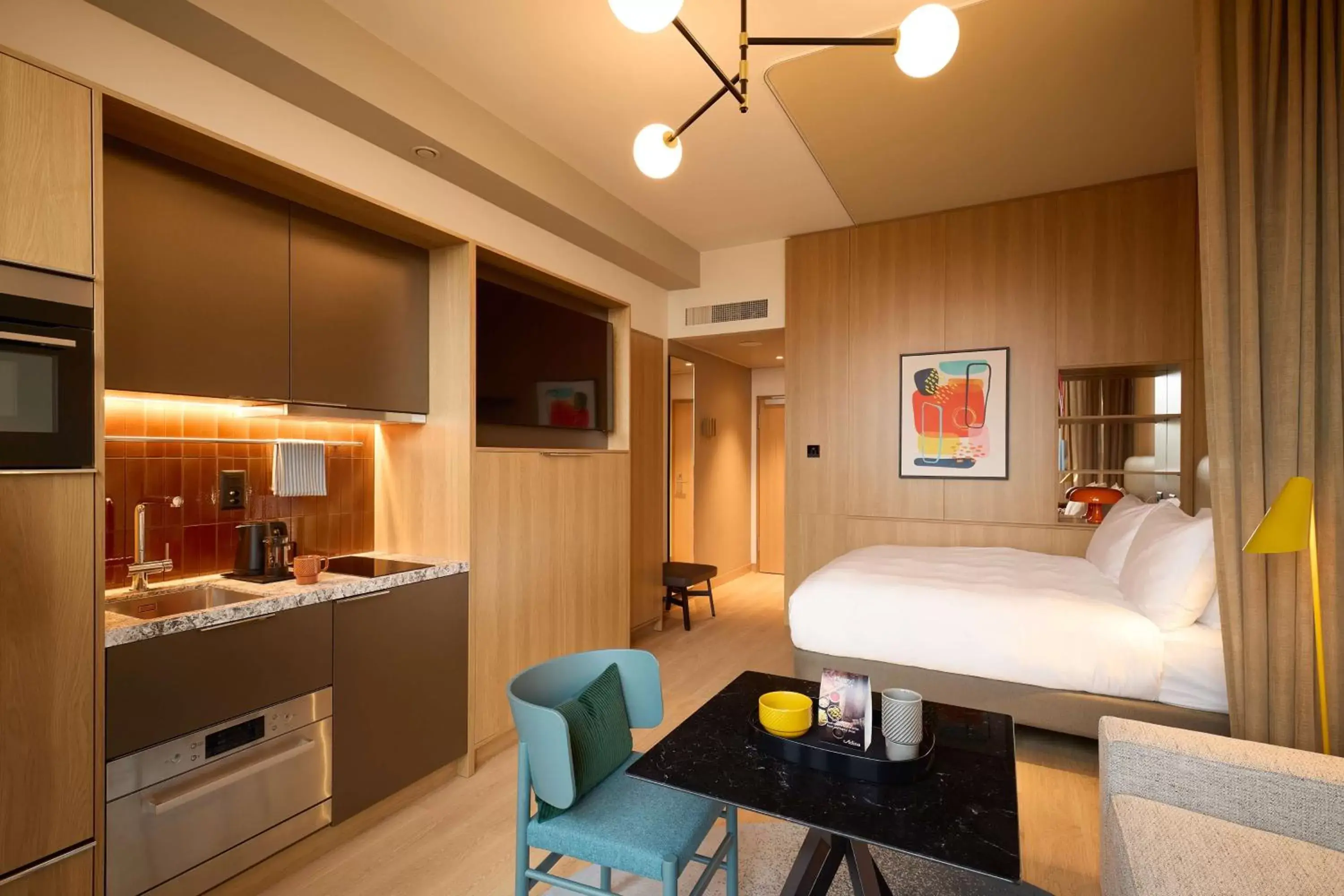 Kitchen or kitchenette, Bed in Adina Apartment Hotel Geneva Kitchen or kitchenette, Bed in Adina Apartment Hotel Geneva