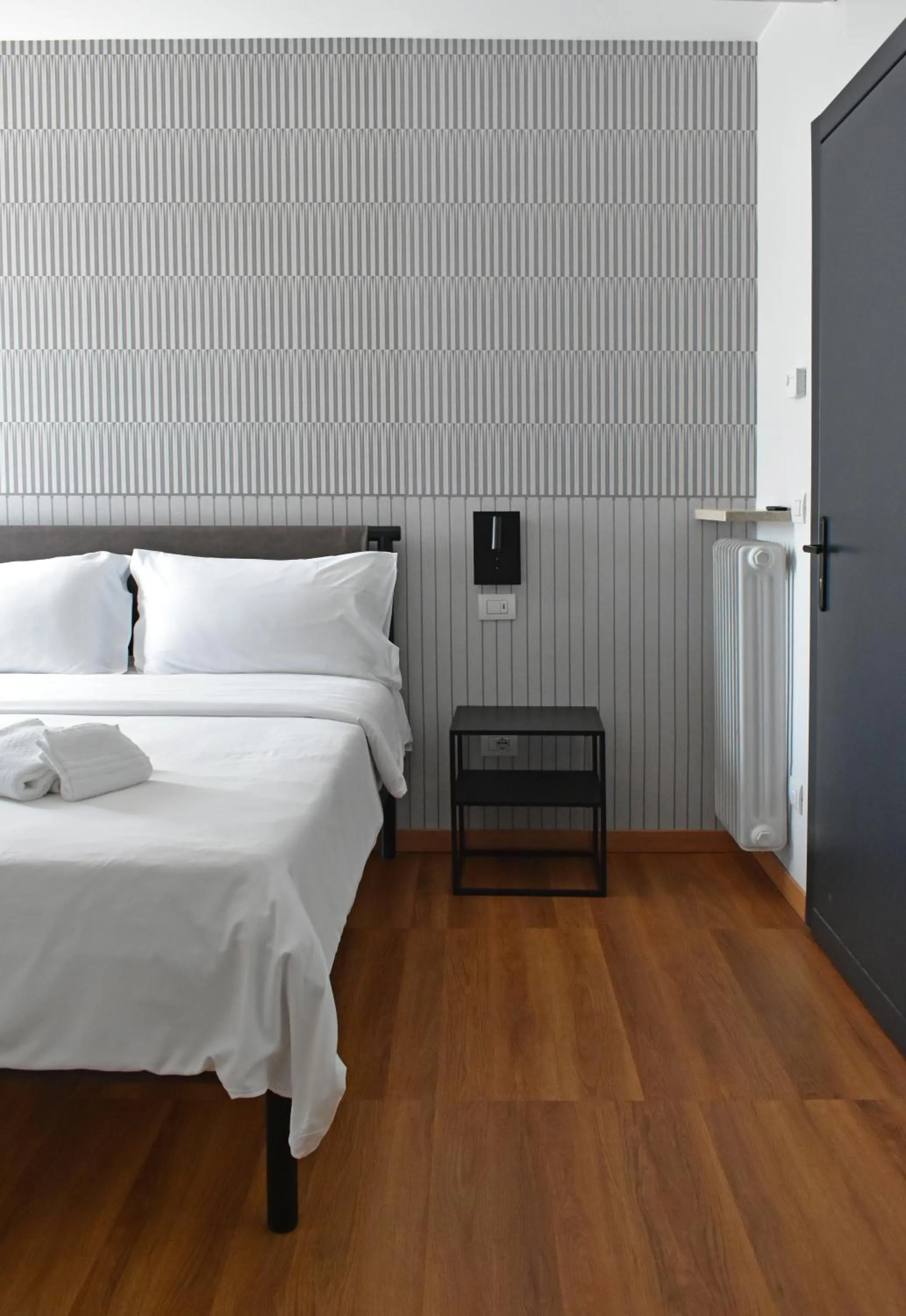 Bedroom, Bed in Hotel Marolda