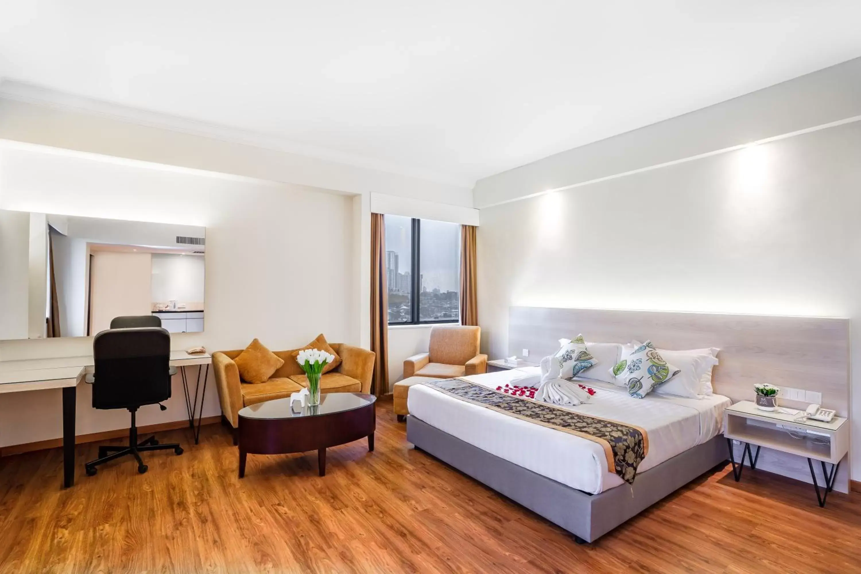 Bedroom, Bed in Crystal Crown Hotel JB Bedroom, Bed in Crystal Crown Hotel JB