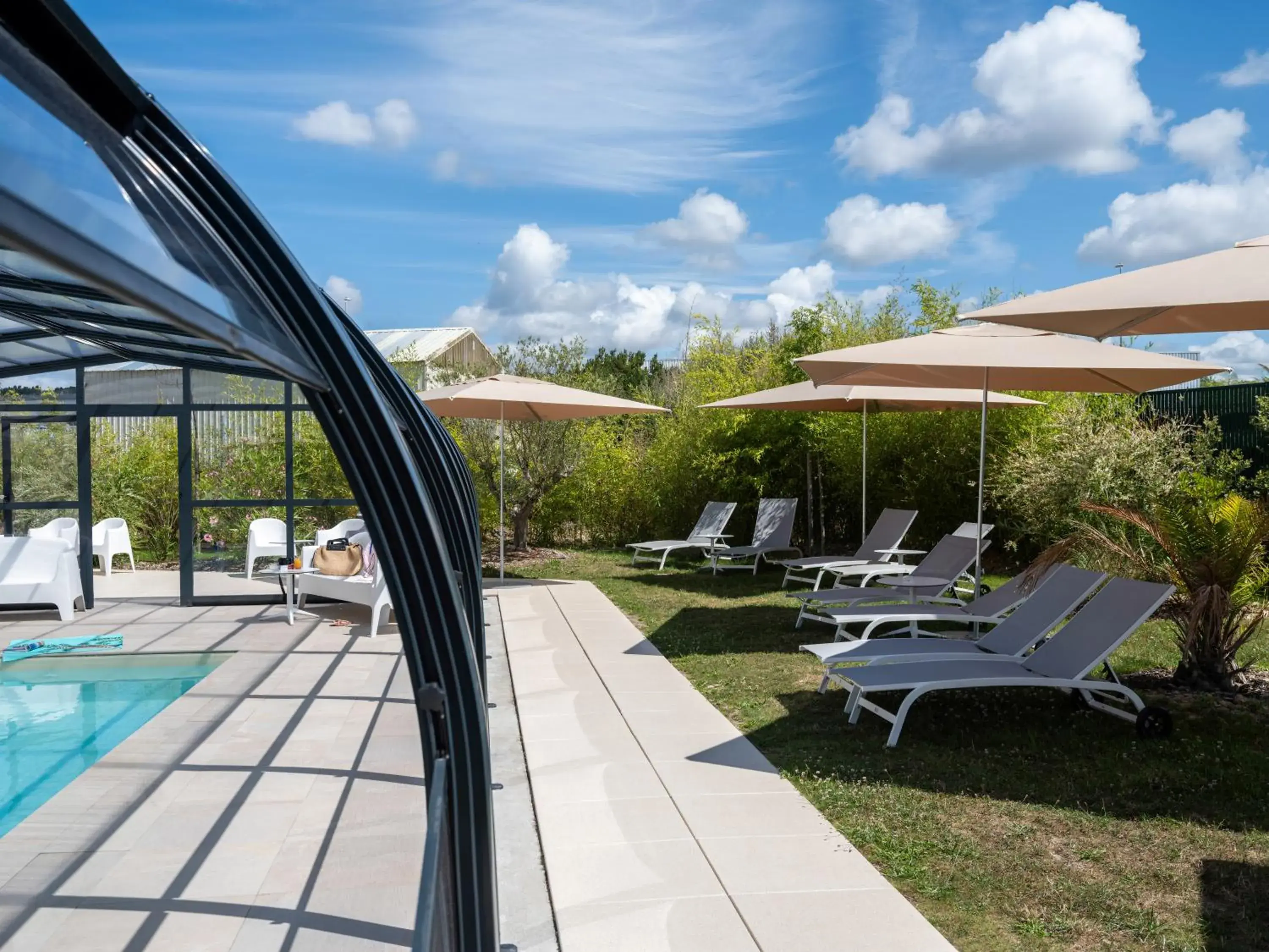 Swimming Pool in Golden Tulip La Baule