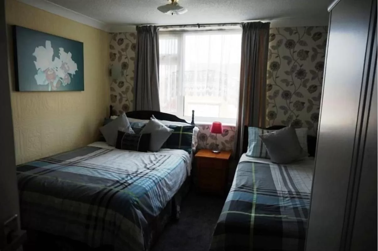 Bed in Dunromin Hotel