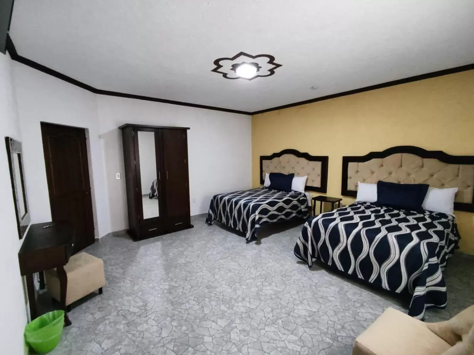 Quadruple Room in Hotel Peña Florencia Quadruple Room in Hotel Peña Florencia