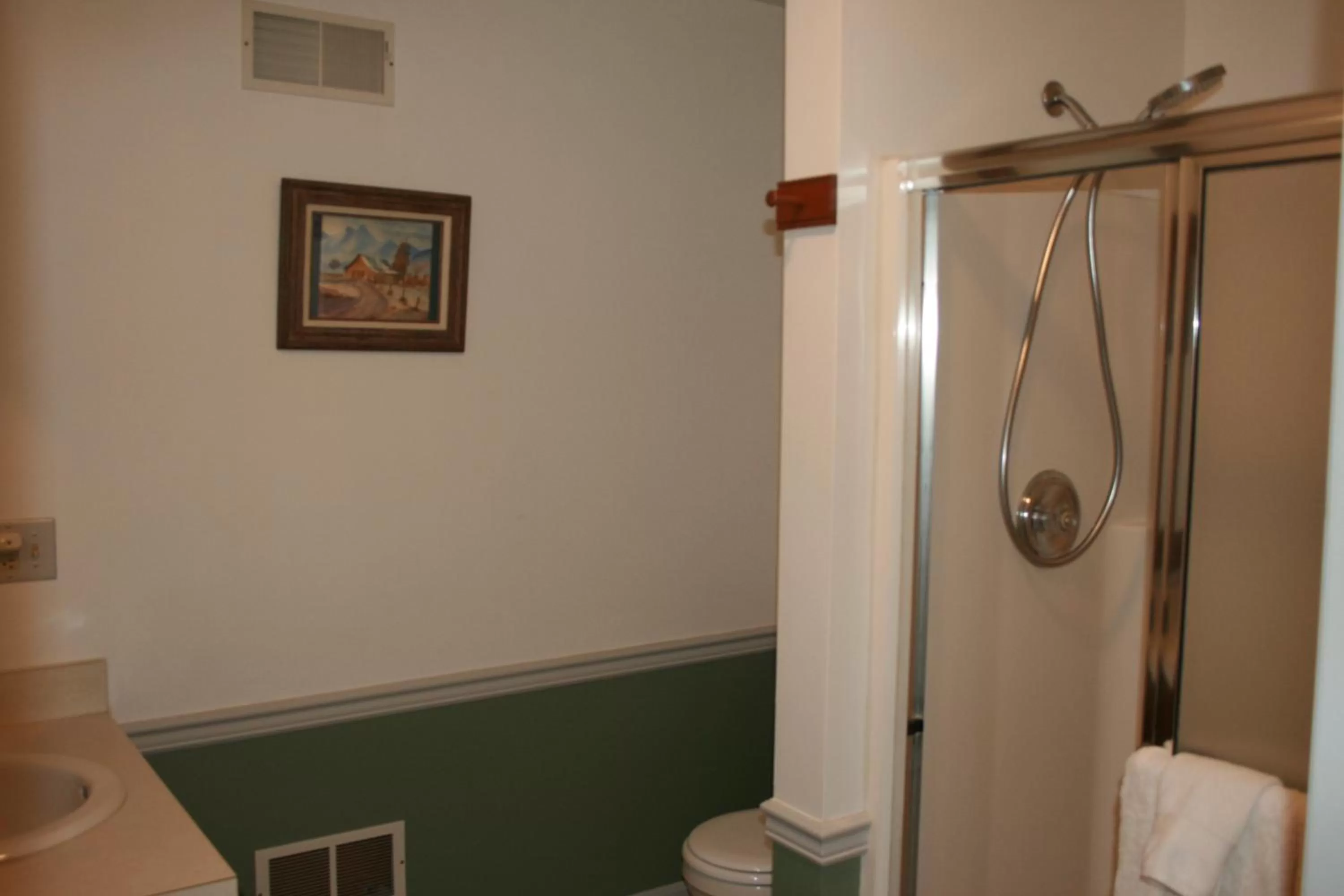 Bathroom in Carriage Corner Bed & Breakfast