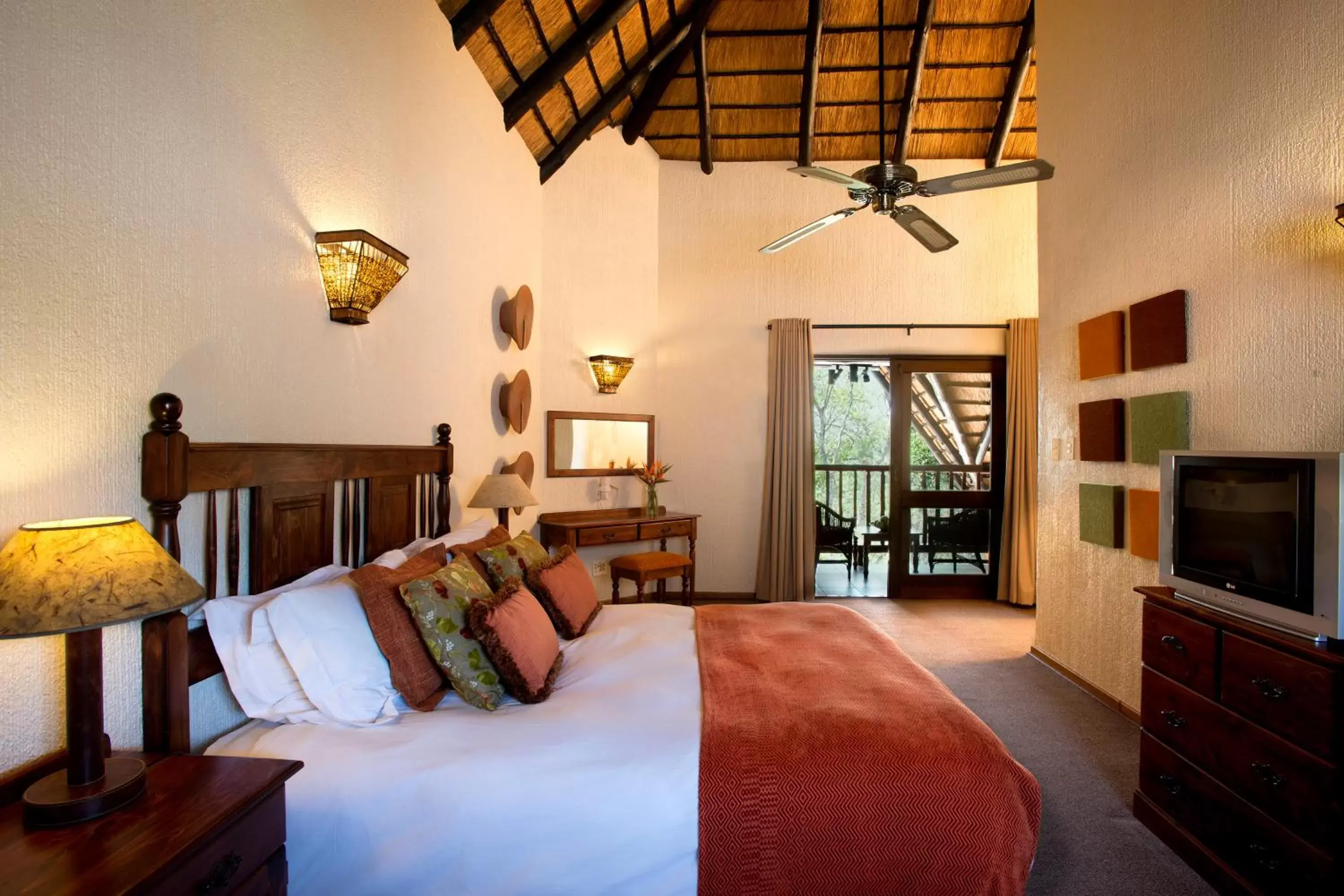 Bed in Kruger Park Lodge