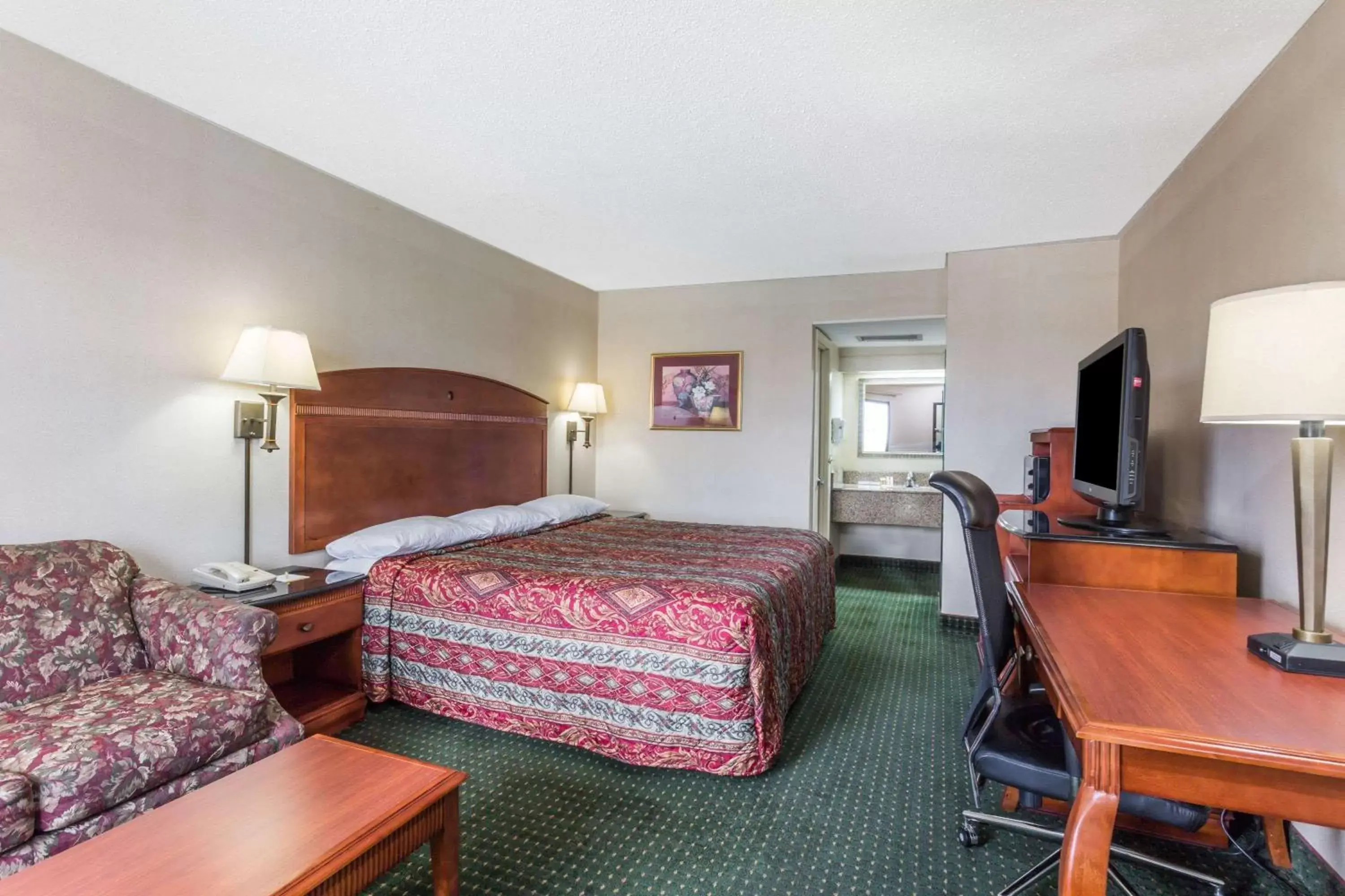 Photo of the whole room in Days Inn by Wyndham Camp Springs Andrews AFB