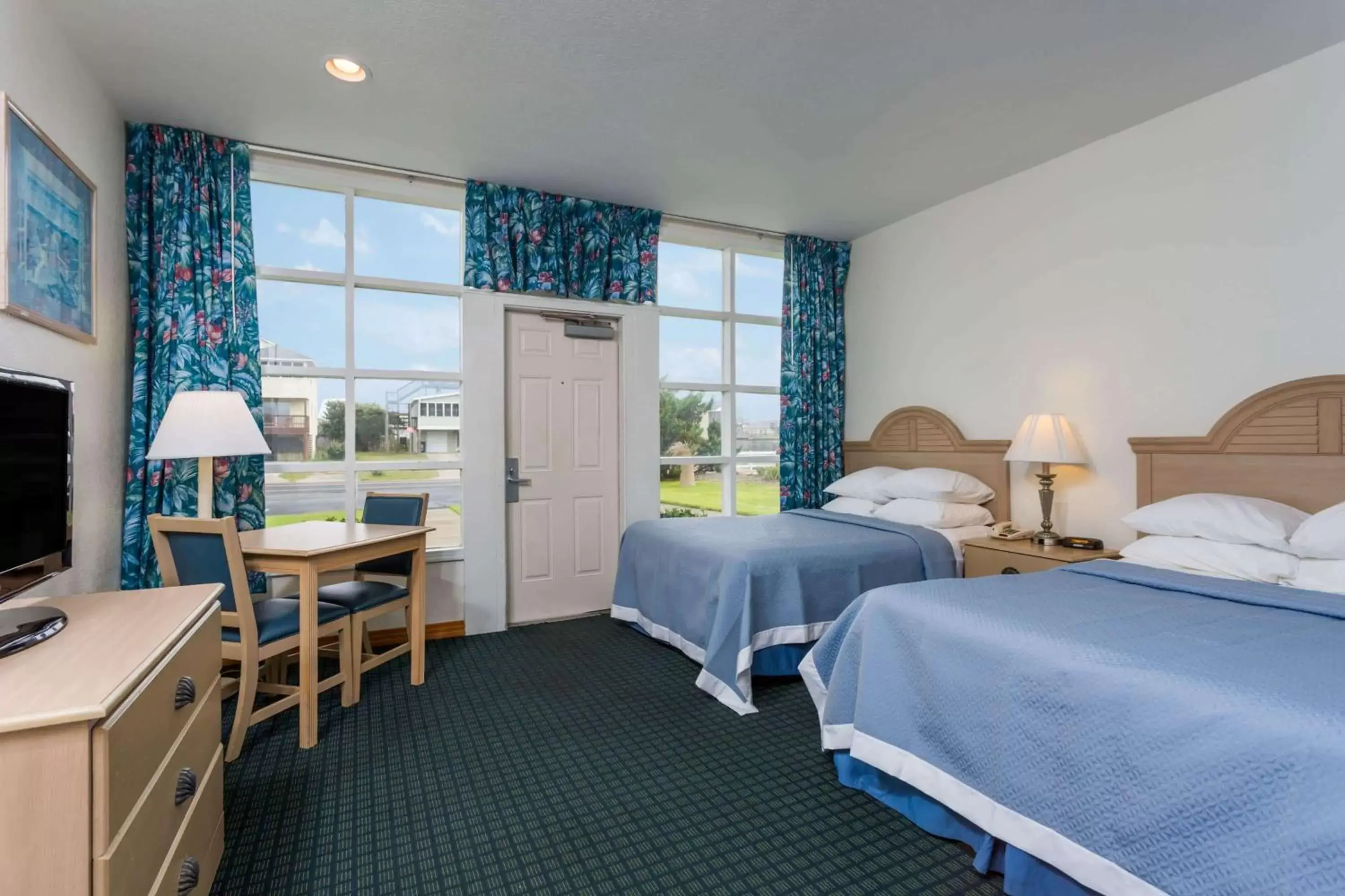 Photo of the whole room in Days Inn by Wyndham Kill Devil Hills Oceanfront - Wilbur