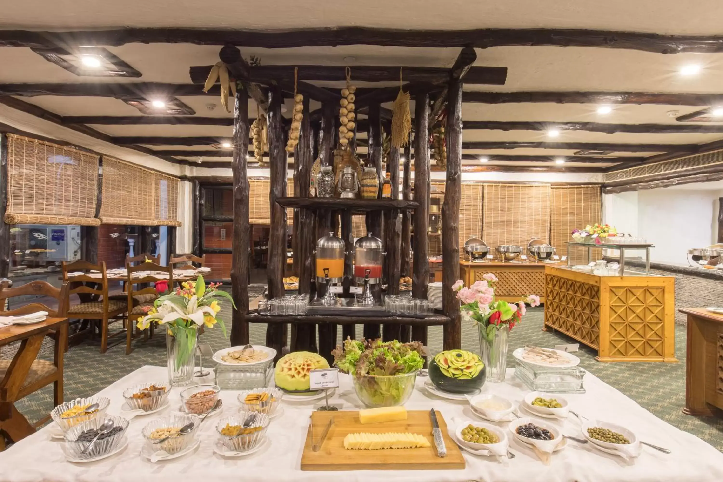 Buffet breakfast, Restaurant/Places to Eat in Hotel Pokhara Grande