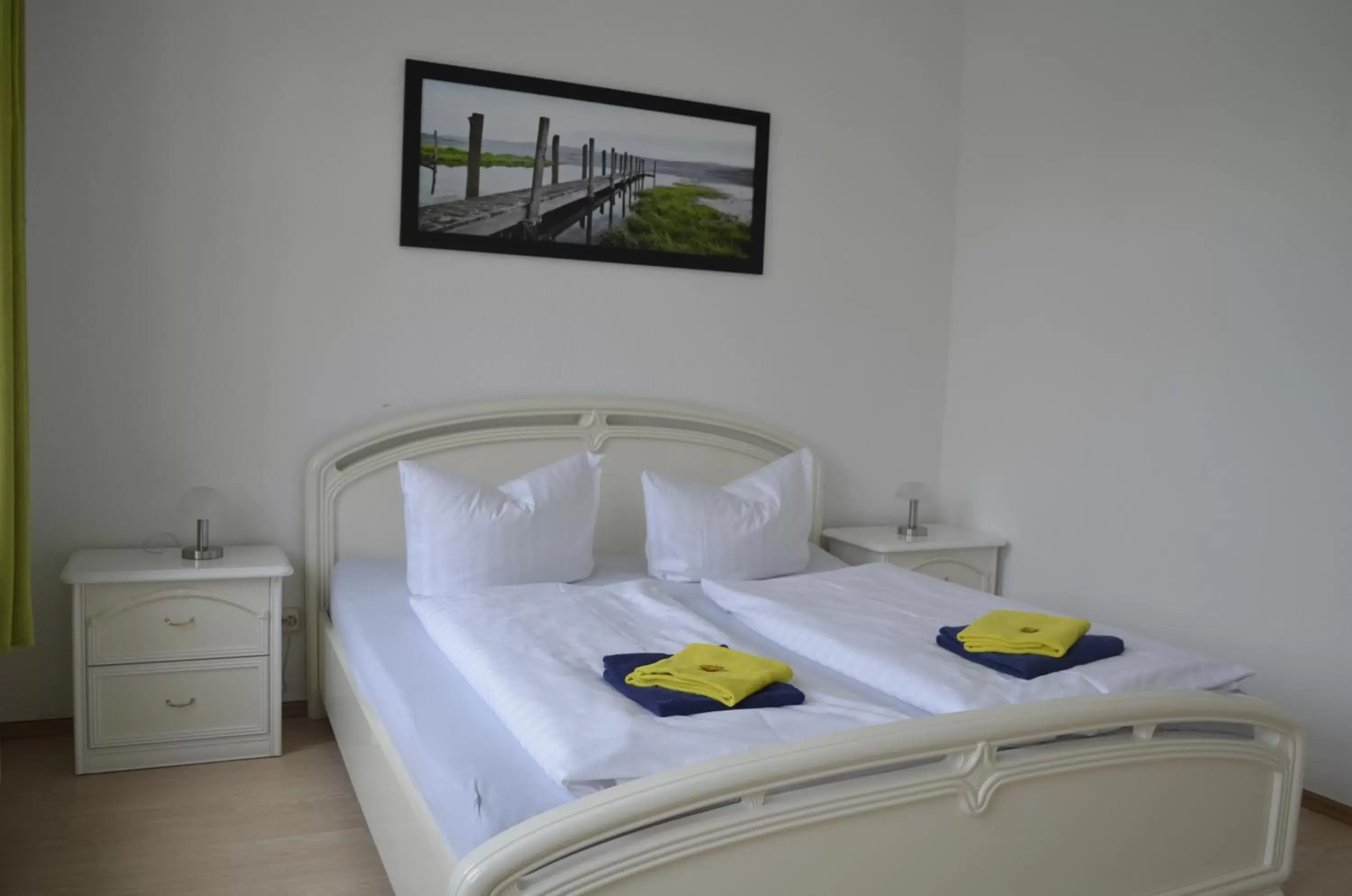 Apartment-Hotel Schillerplatz Apartment-Hotel Schillerplatz