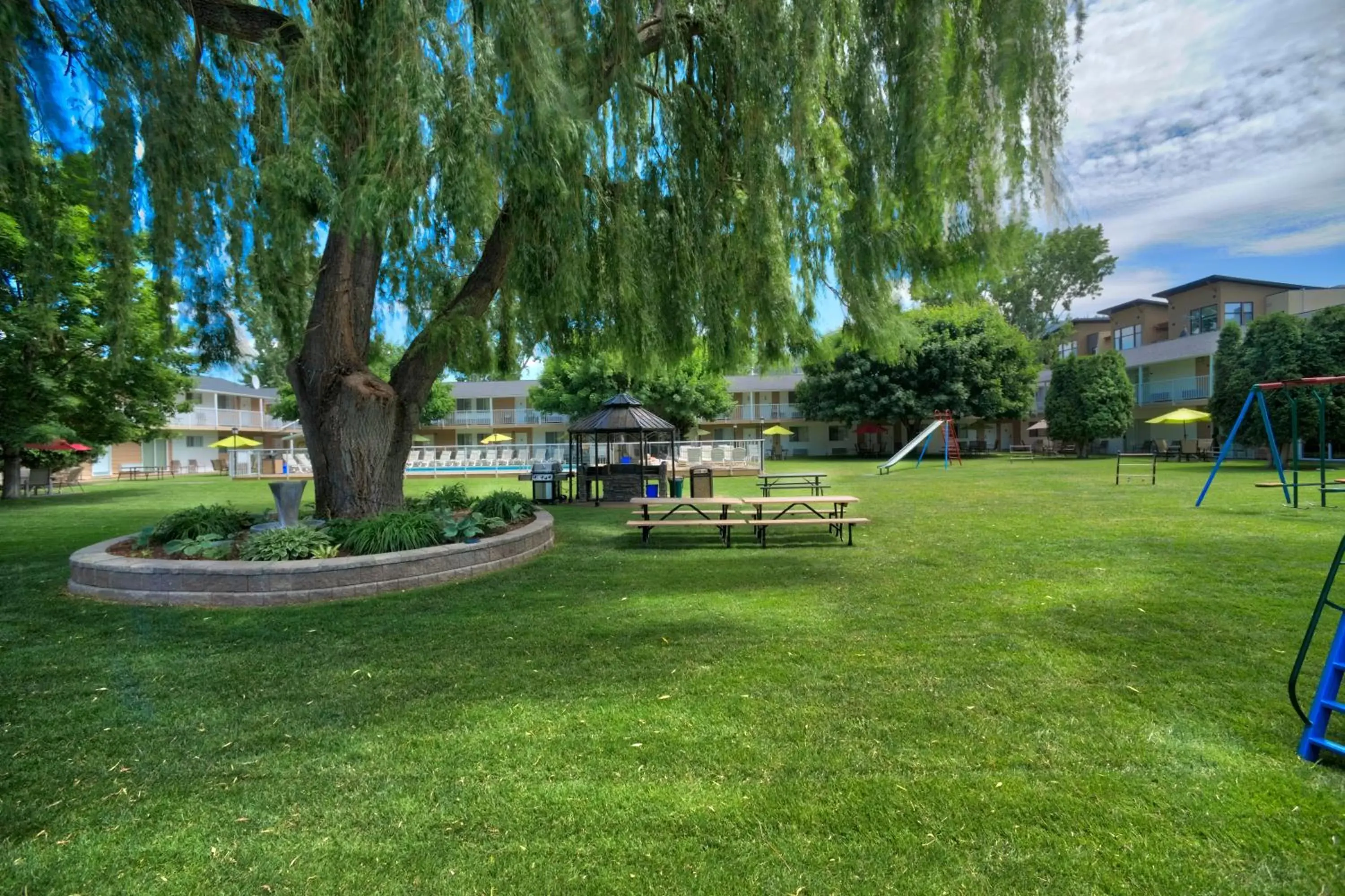 Garden in Best Western Inn at Penticton