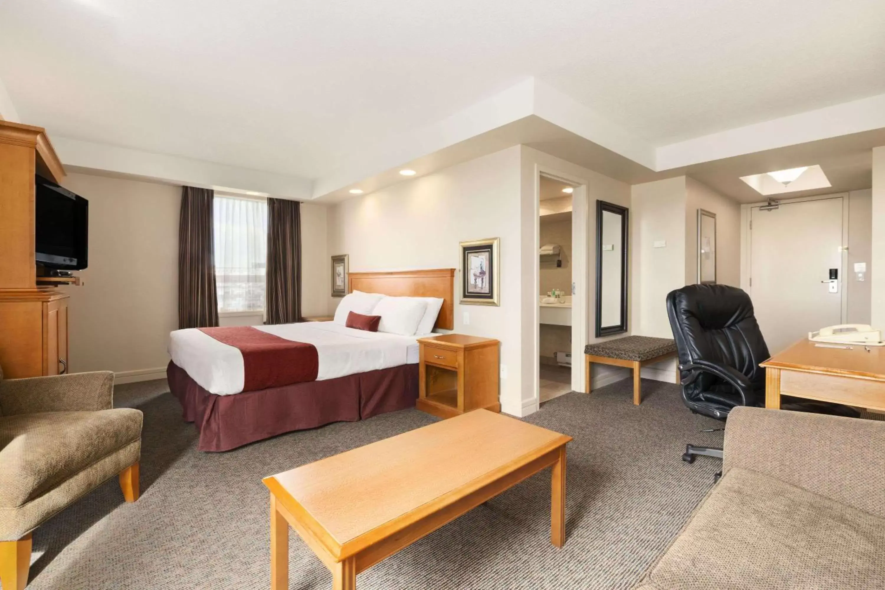 Photo of the whole room in Travelodge by Wyndham Spruce Grove