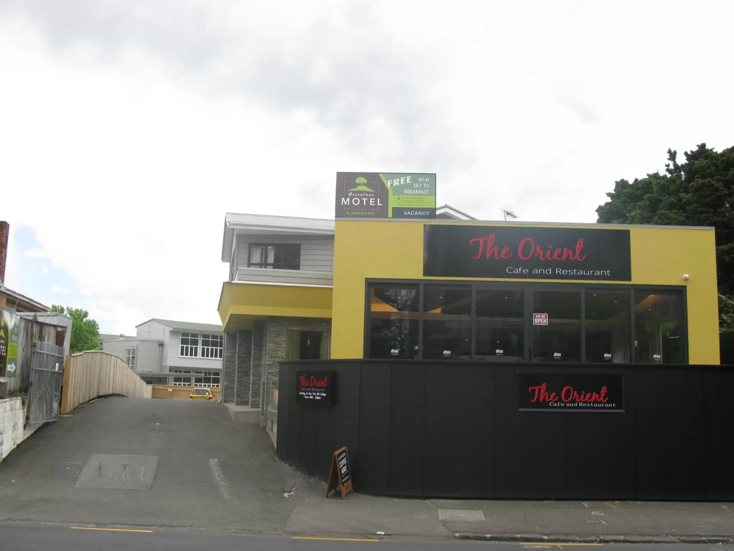 Facade/entrance, Property Building in Greenlane Motel