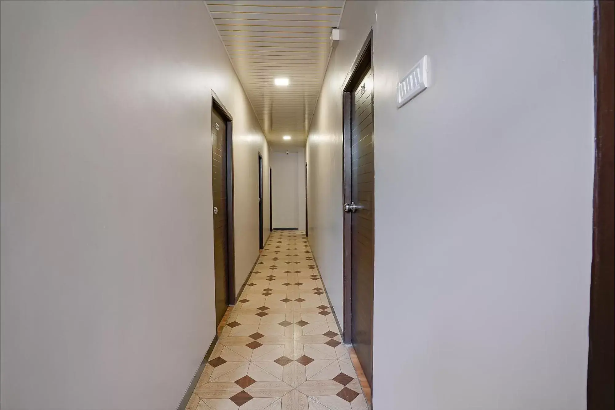 Lobby or reception in FabExpress Comfort stay - Nr Mumbai International Airport Lobby or reception in FabExpress Comfort stay - Nr Mumbai International Airport