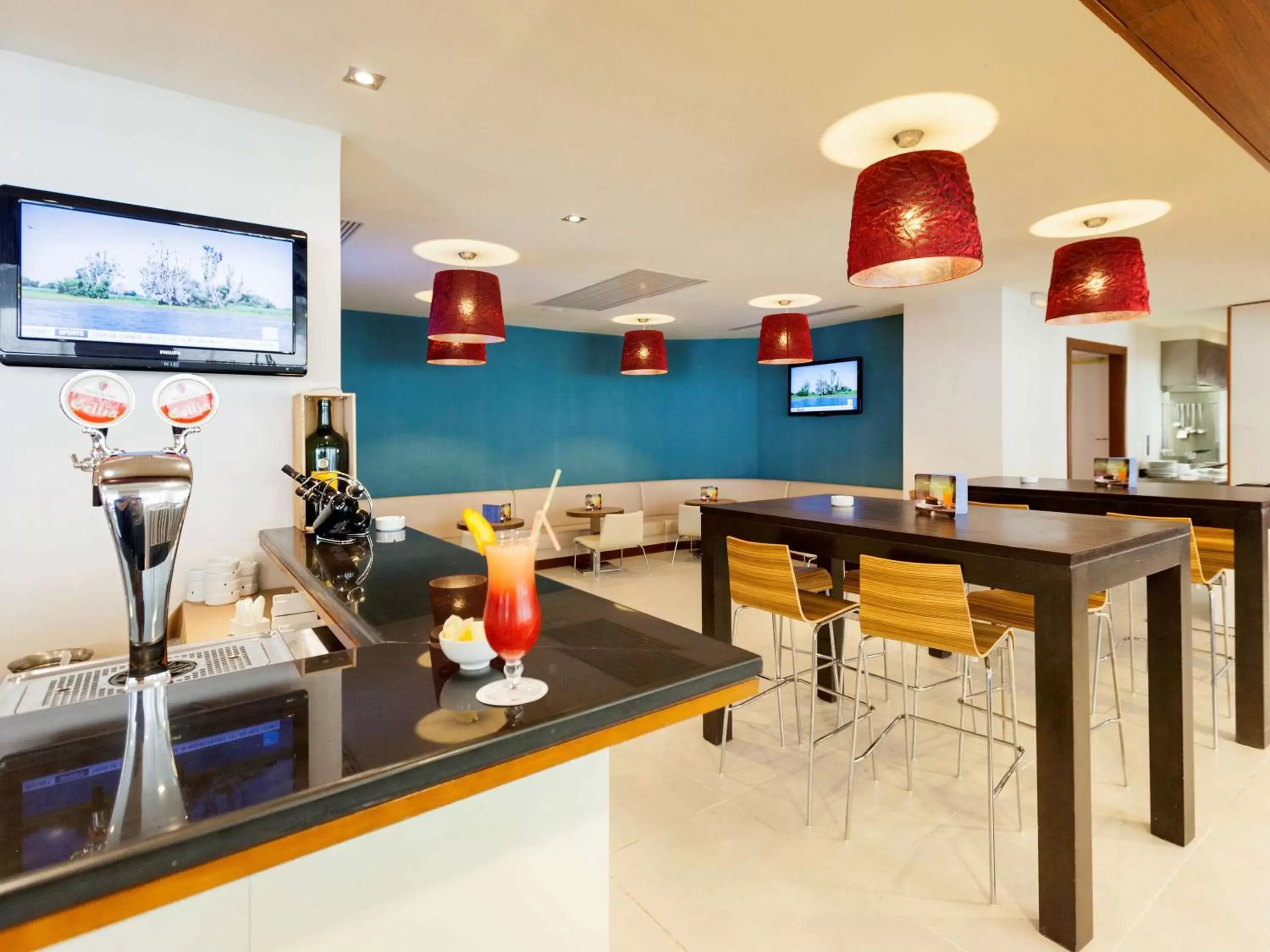 Restaurant/places to eat, Kitchen/Kitchenette in Ibis Tunis