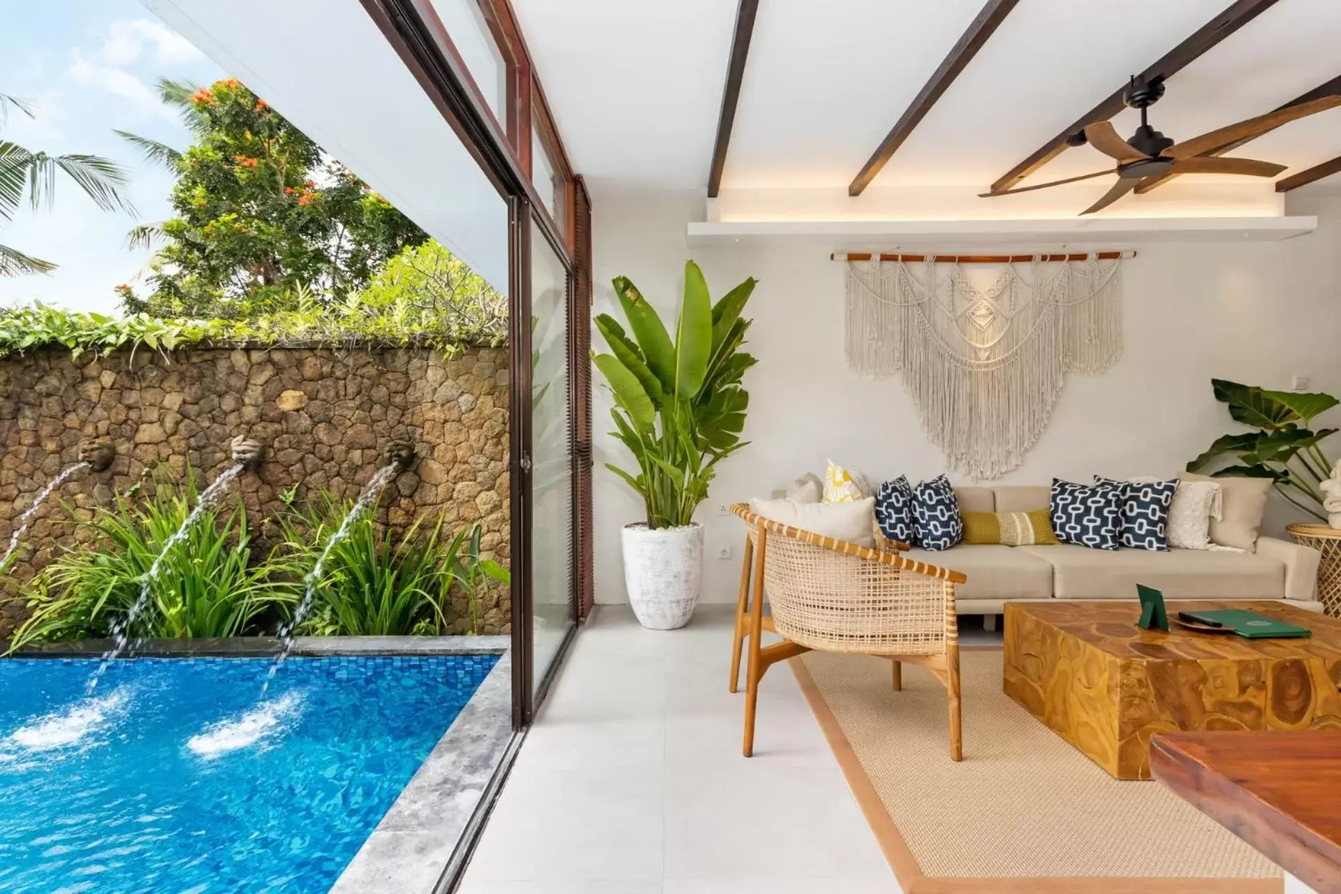 Living room, Swimming Pool in Ubud Green Resort Villas Powered by Archipelago