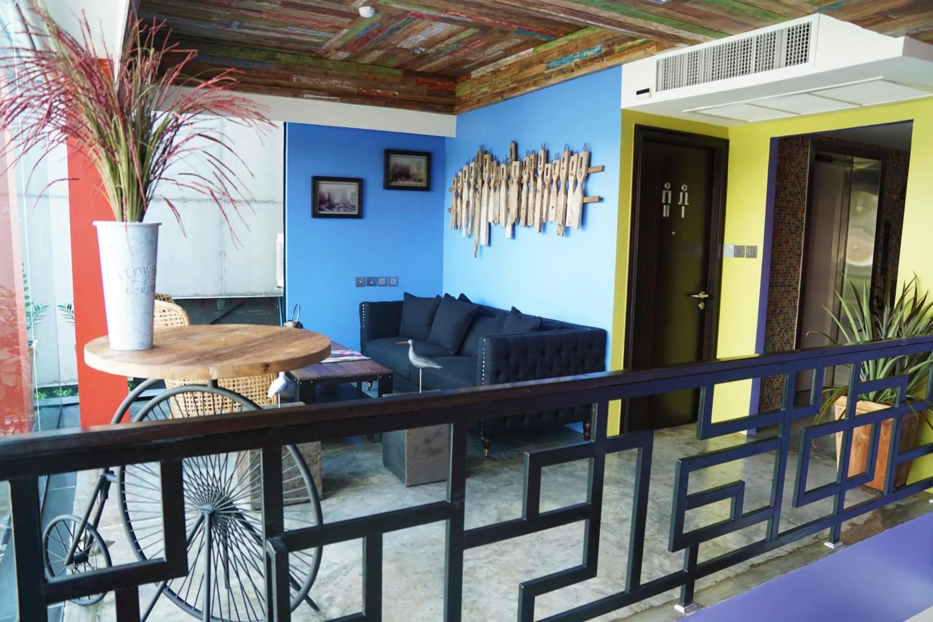 Decorative detail in Aspira D'Andora Sukhumvit 16 - Asoke