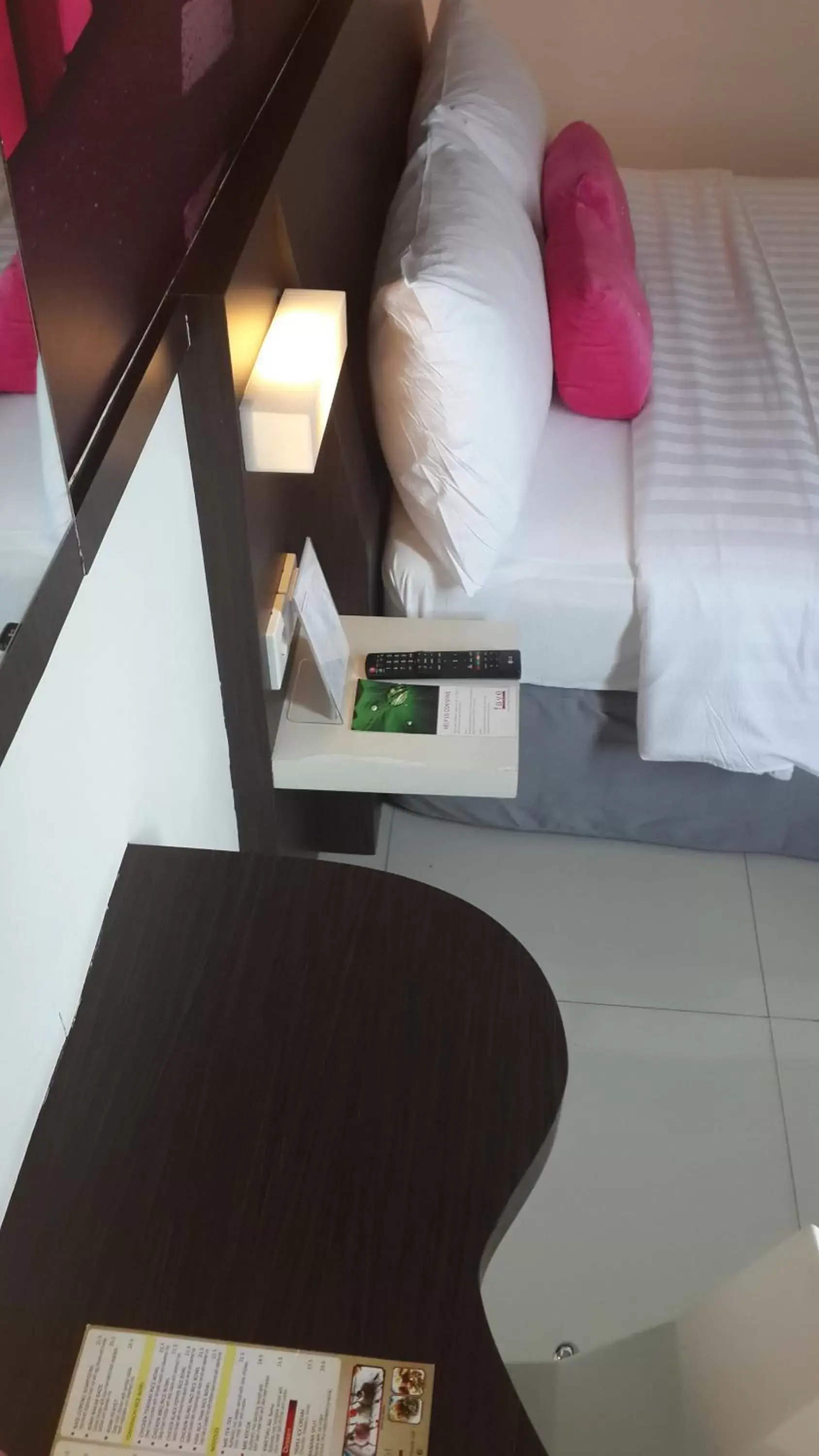 Bed in favehotel Pluit Junction