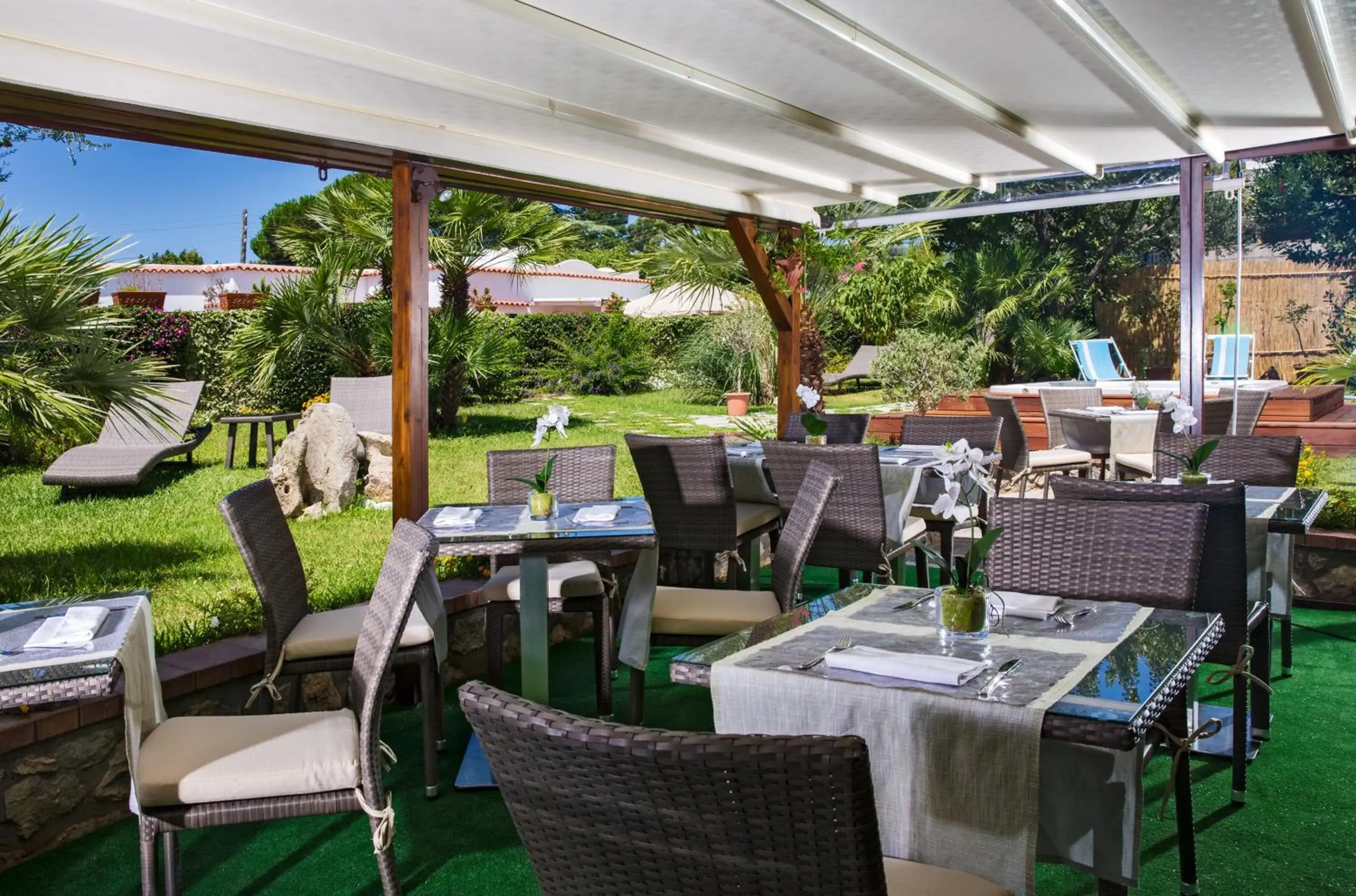Patio, Restaurant/Places to Eat in Hotel Villa Ceselle